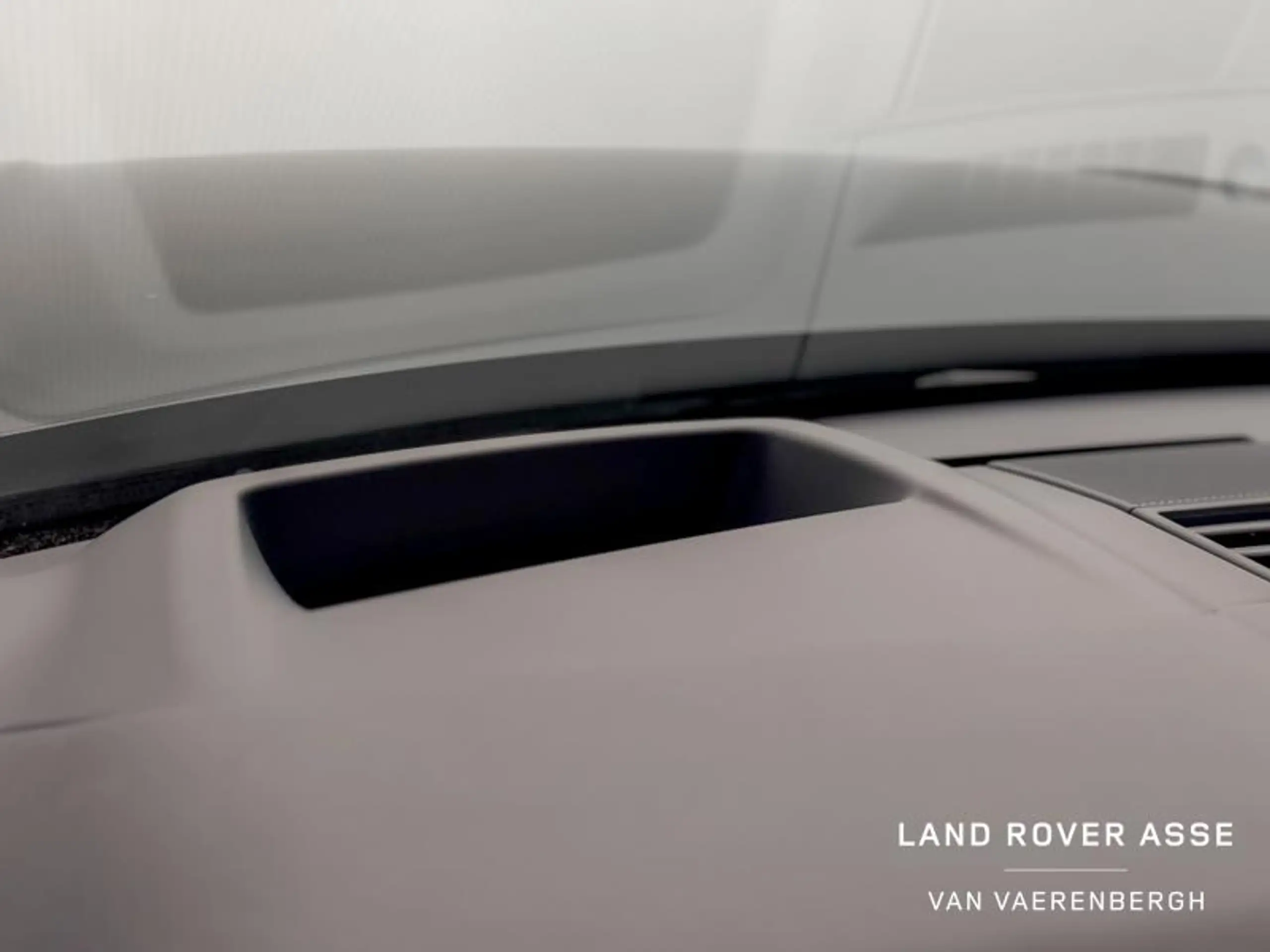 Land Rover - Range Rover