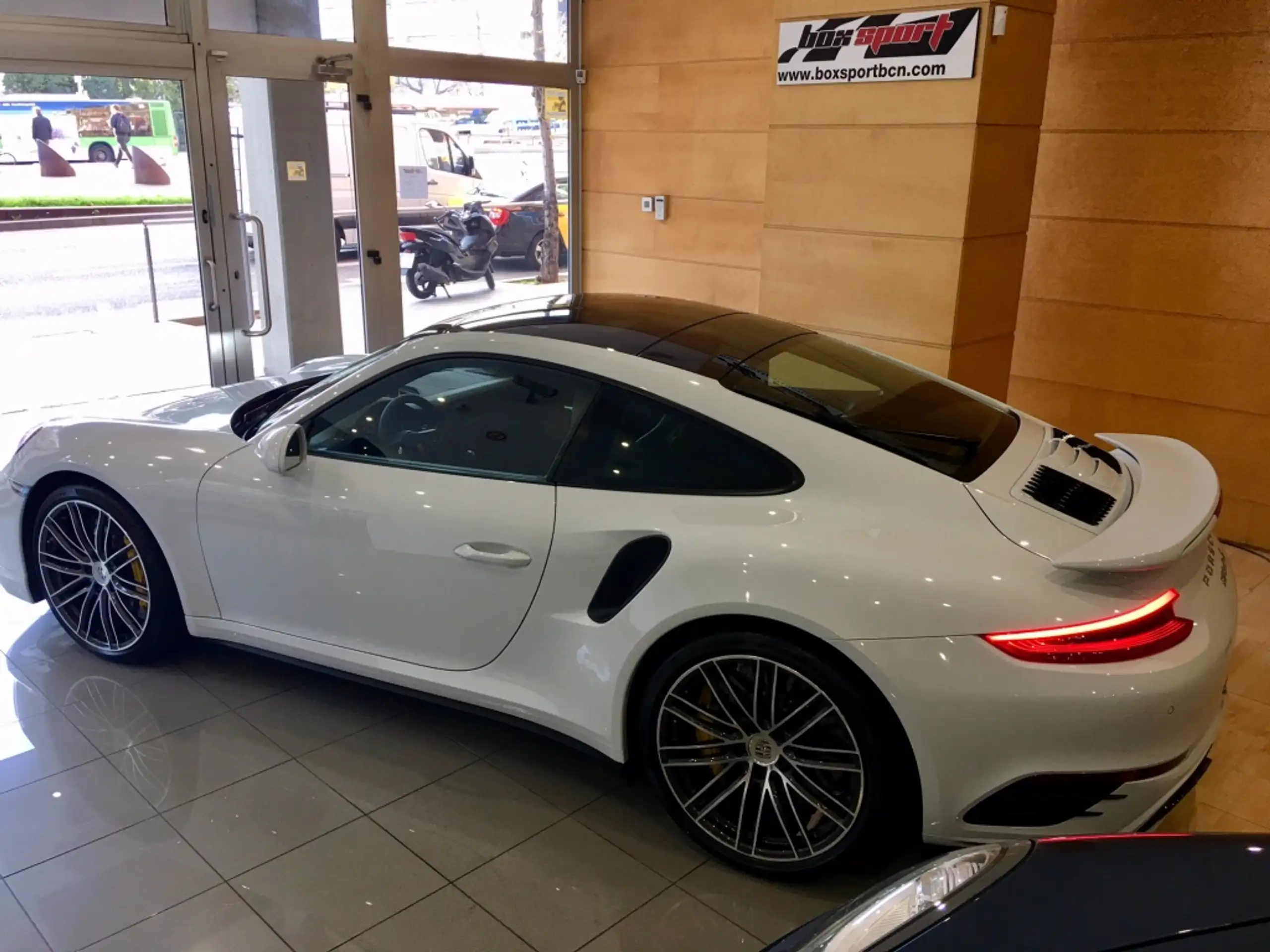 Porsche - 991