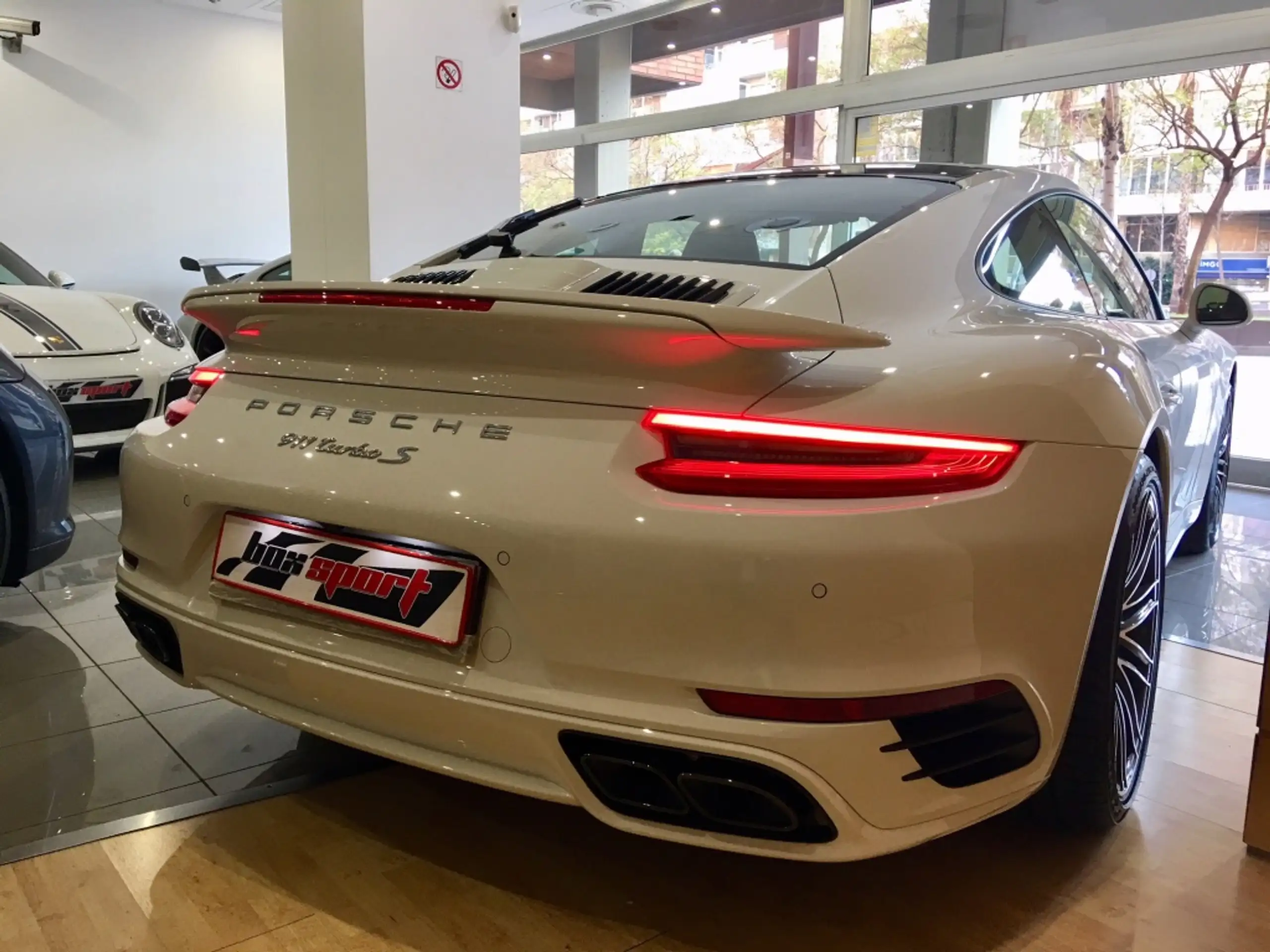 Porsche - 991