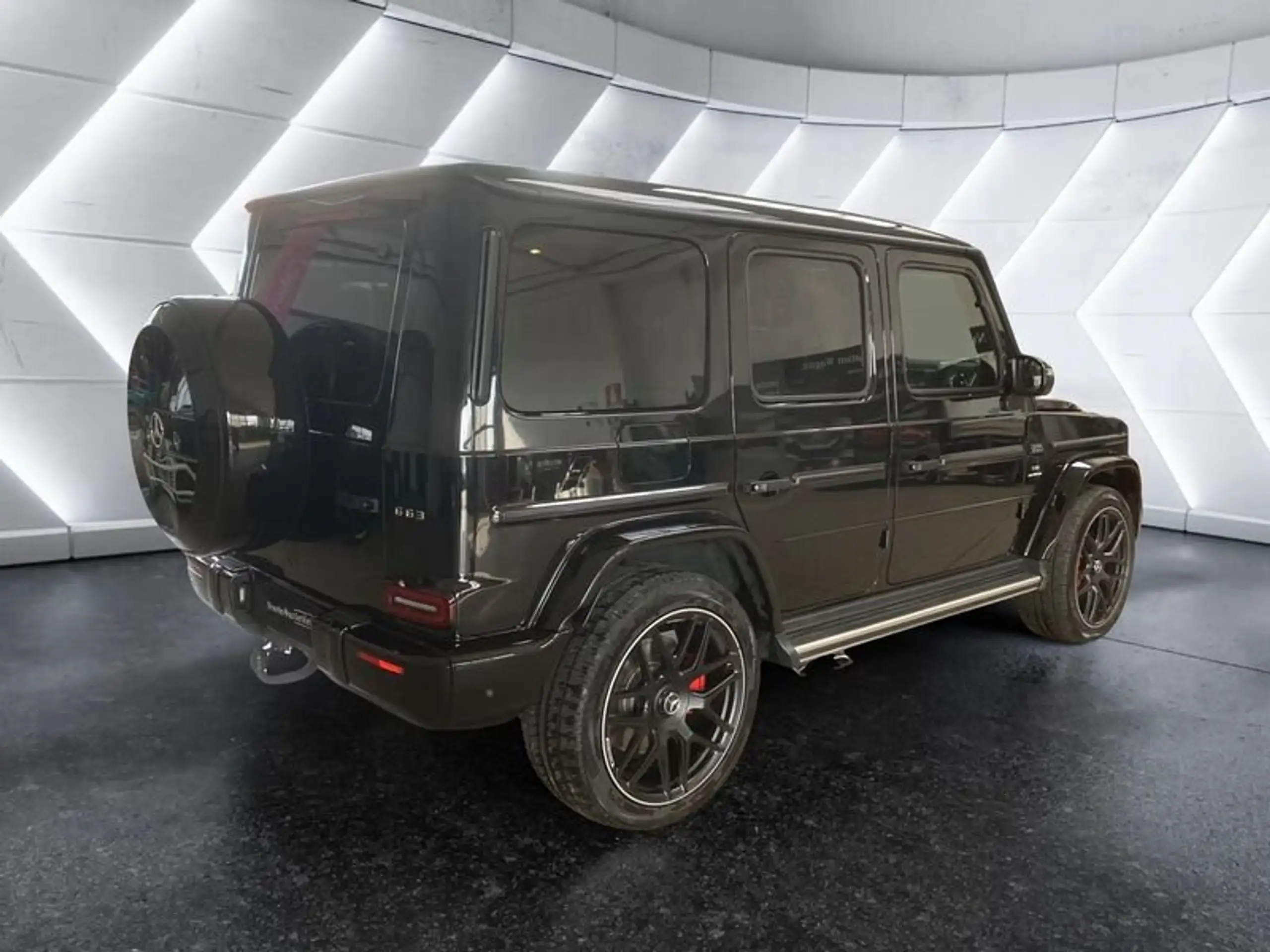 Mercedes-Benz - G 63 AMG