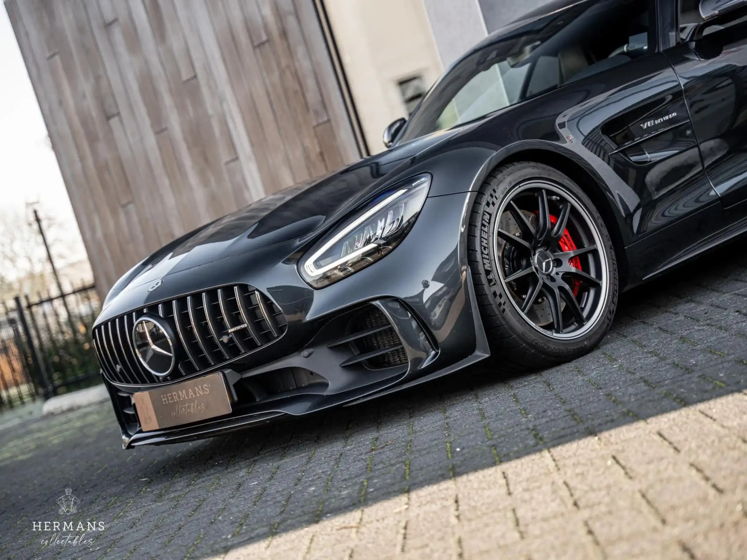 Mercedes-Benz - AMG GT