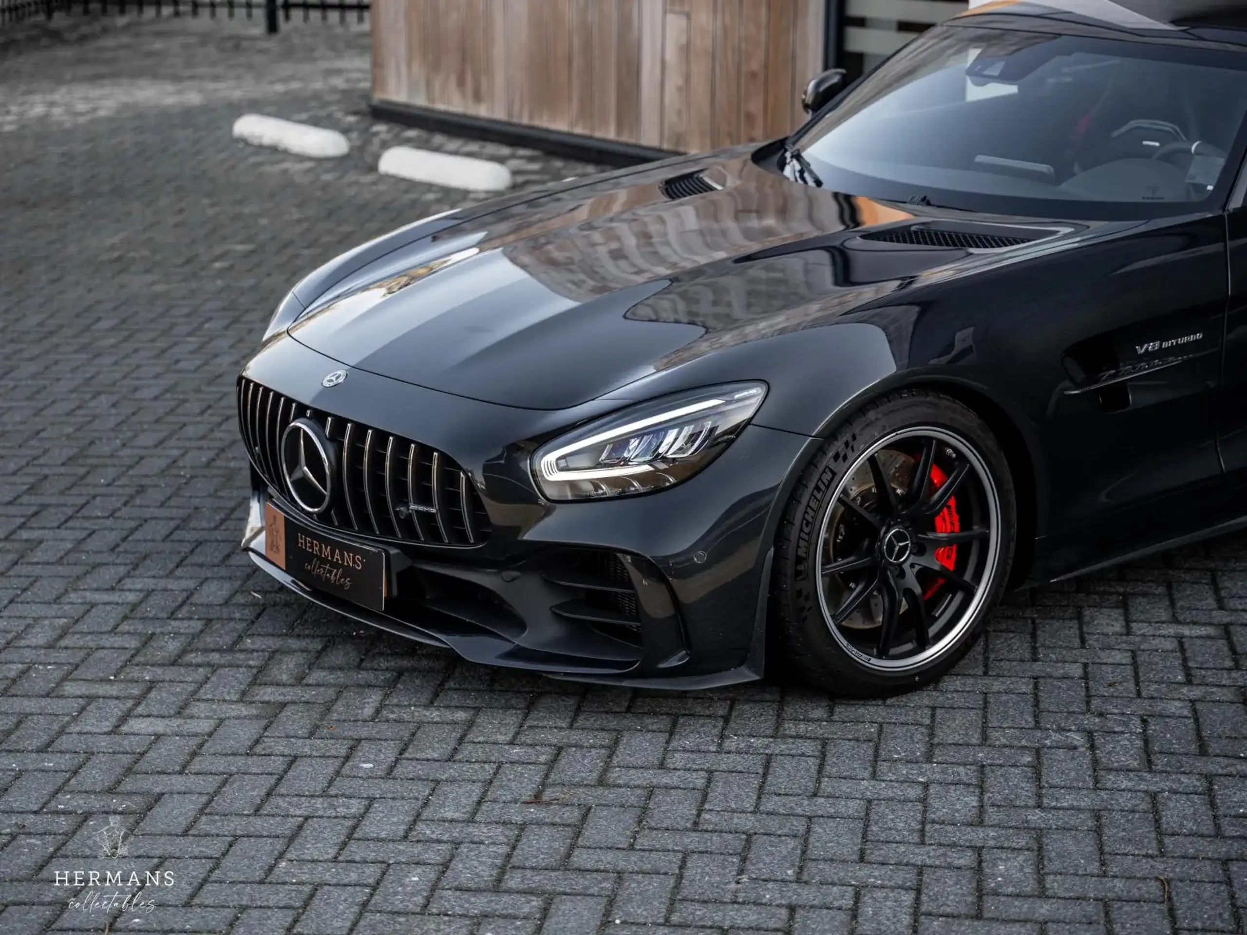 Mercedes-Benz - AMG GT