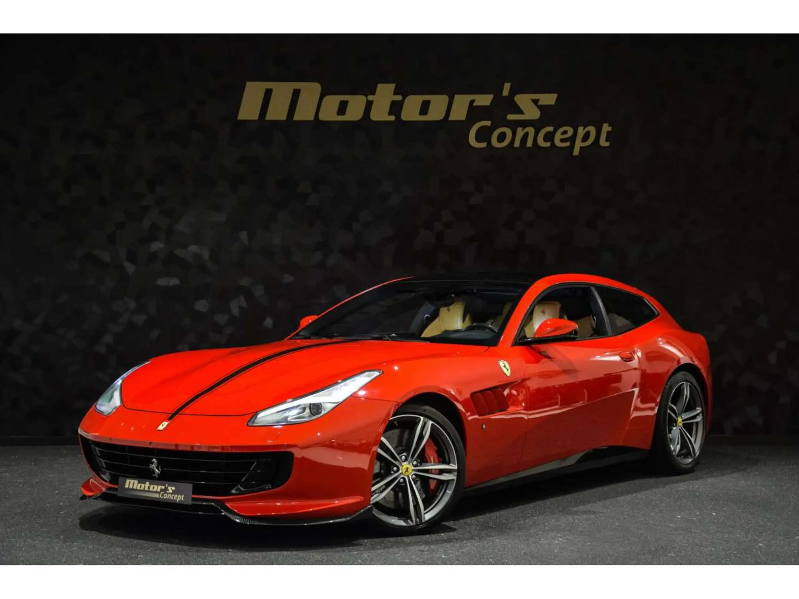 Ferrari - GTC4 Lusso