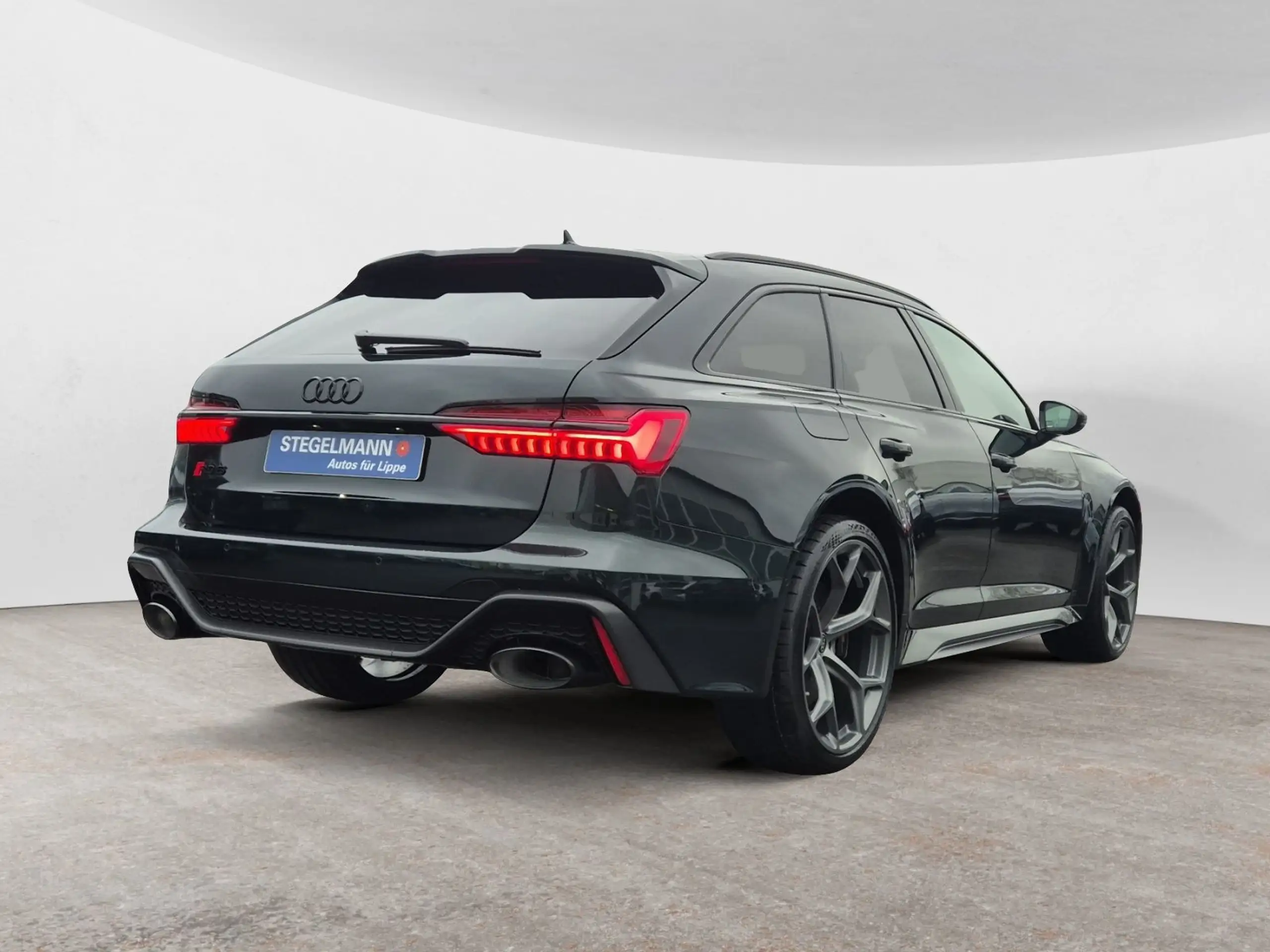 Audi - RS6