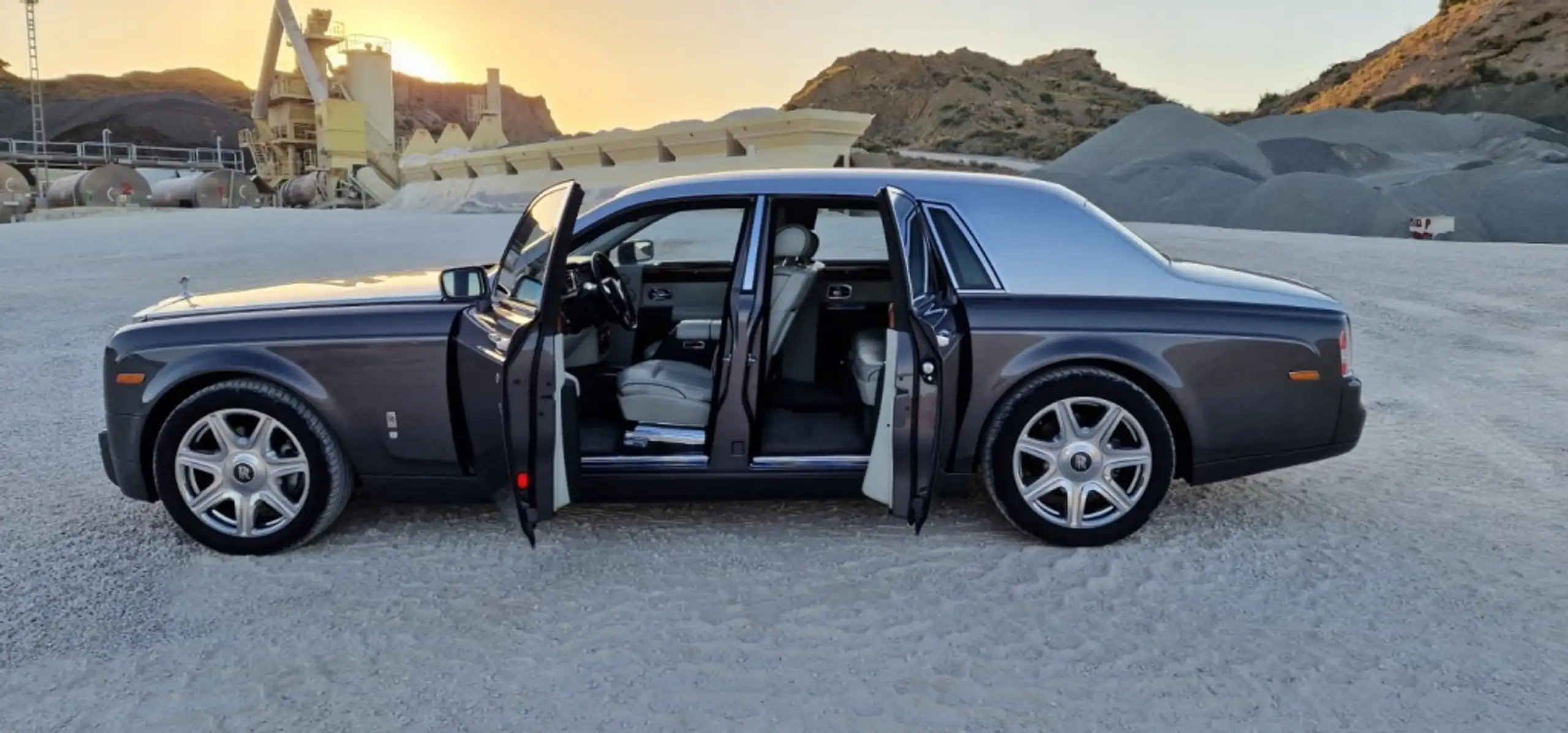 Rolls-Royce - Phantom