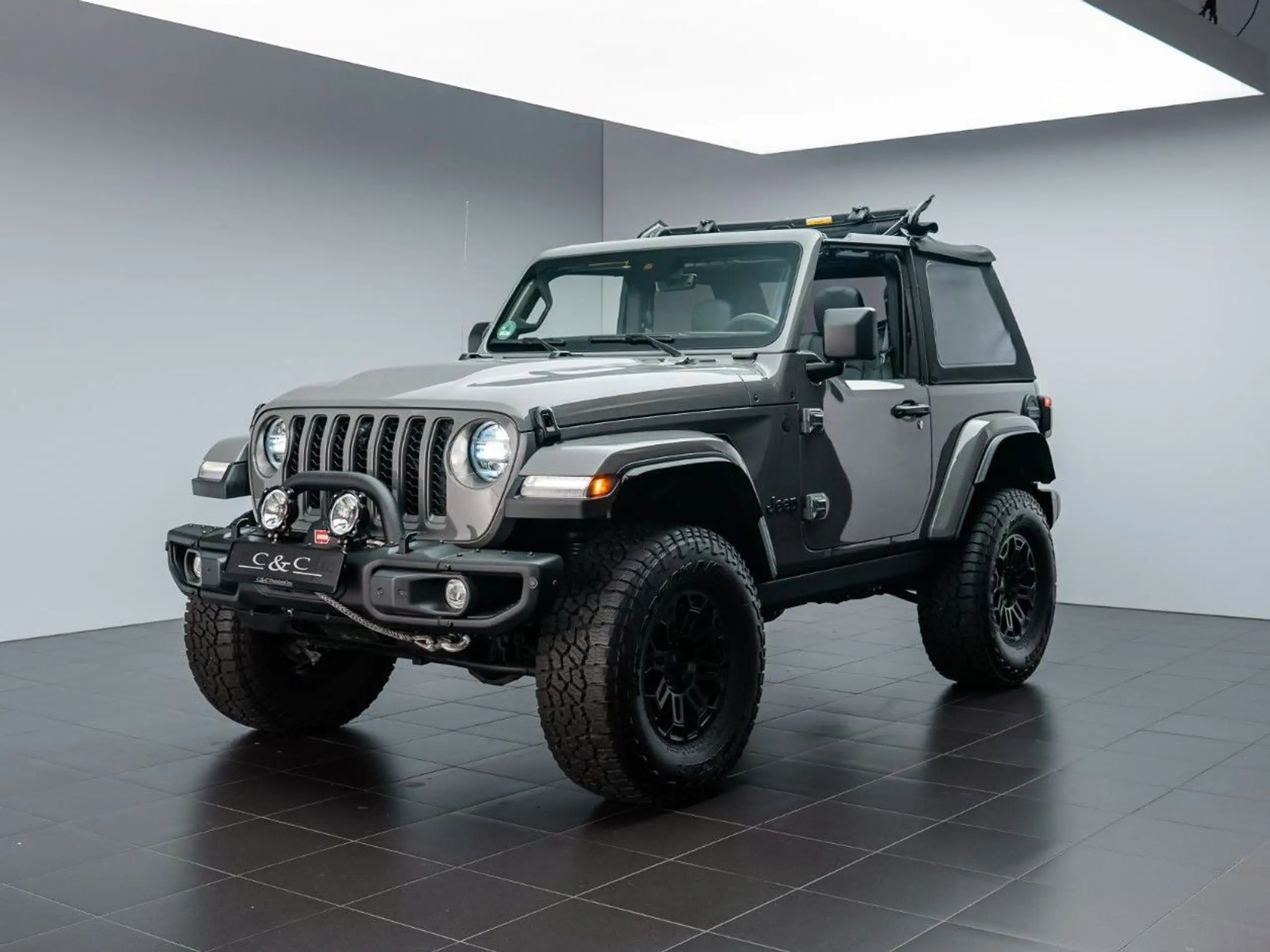 Jeep - Wrangler