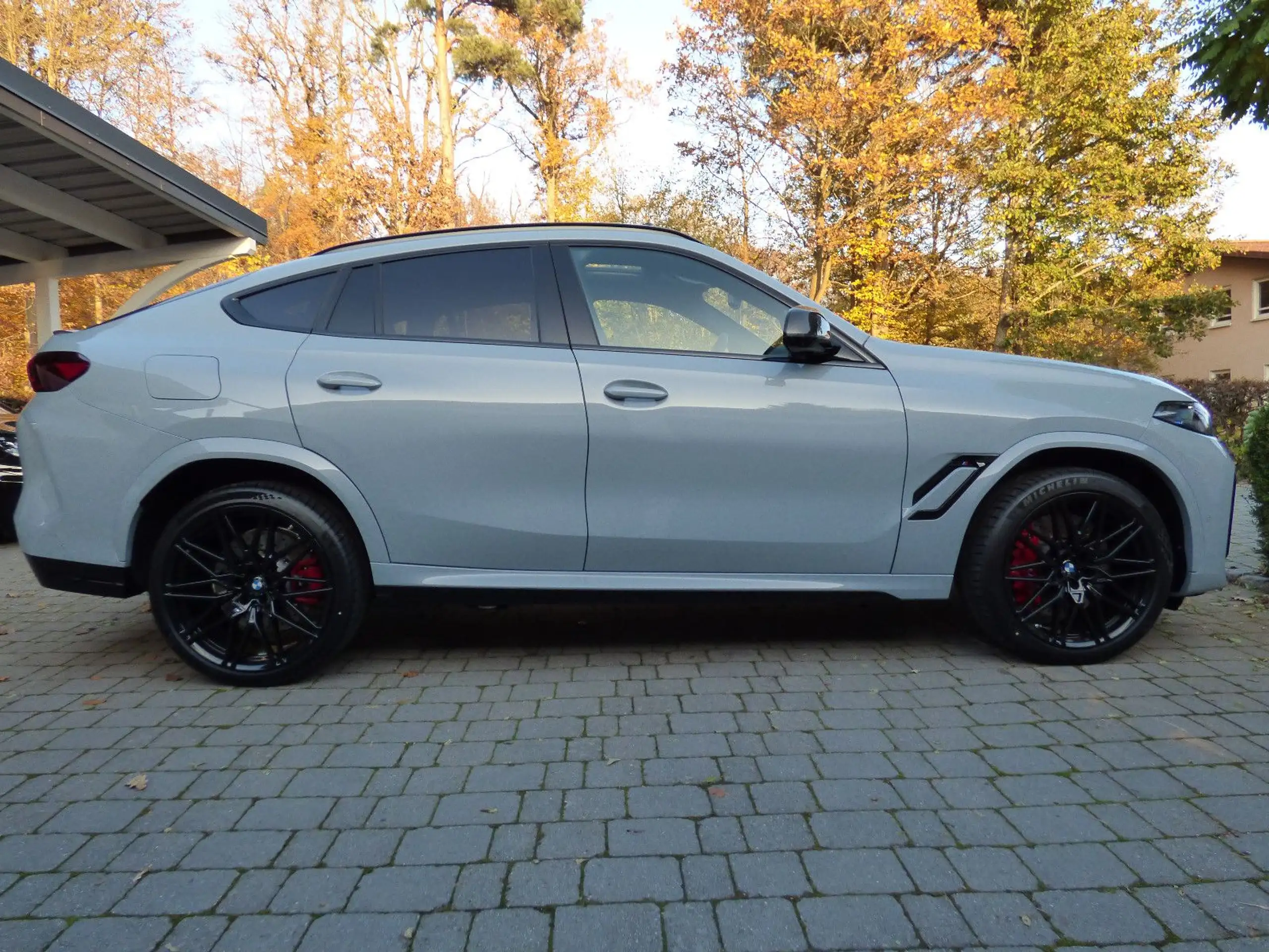 BMW - X6 M