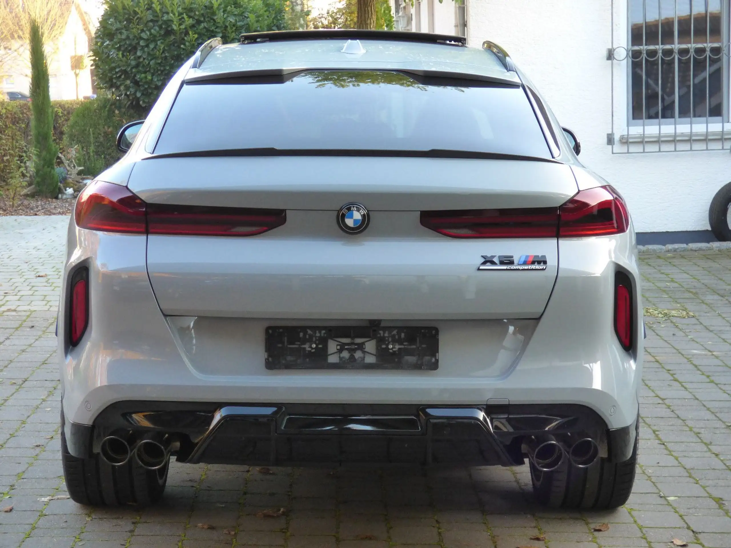 BMW - X6 M