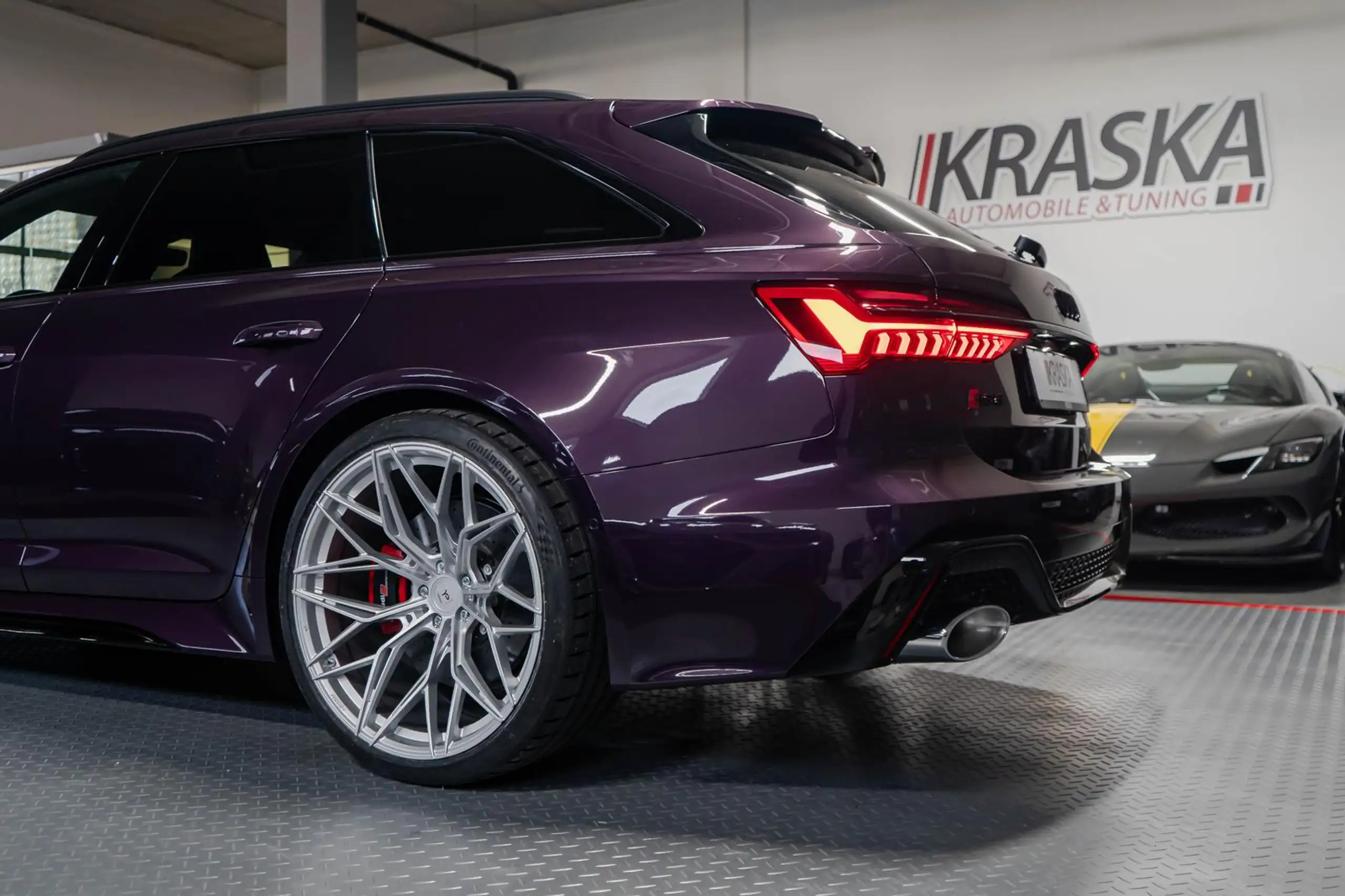 Audi - RS6