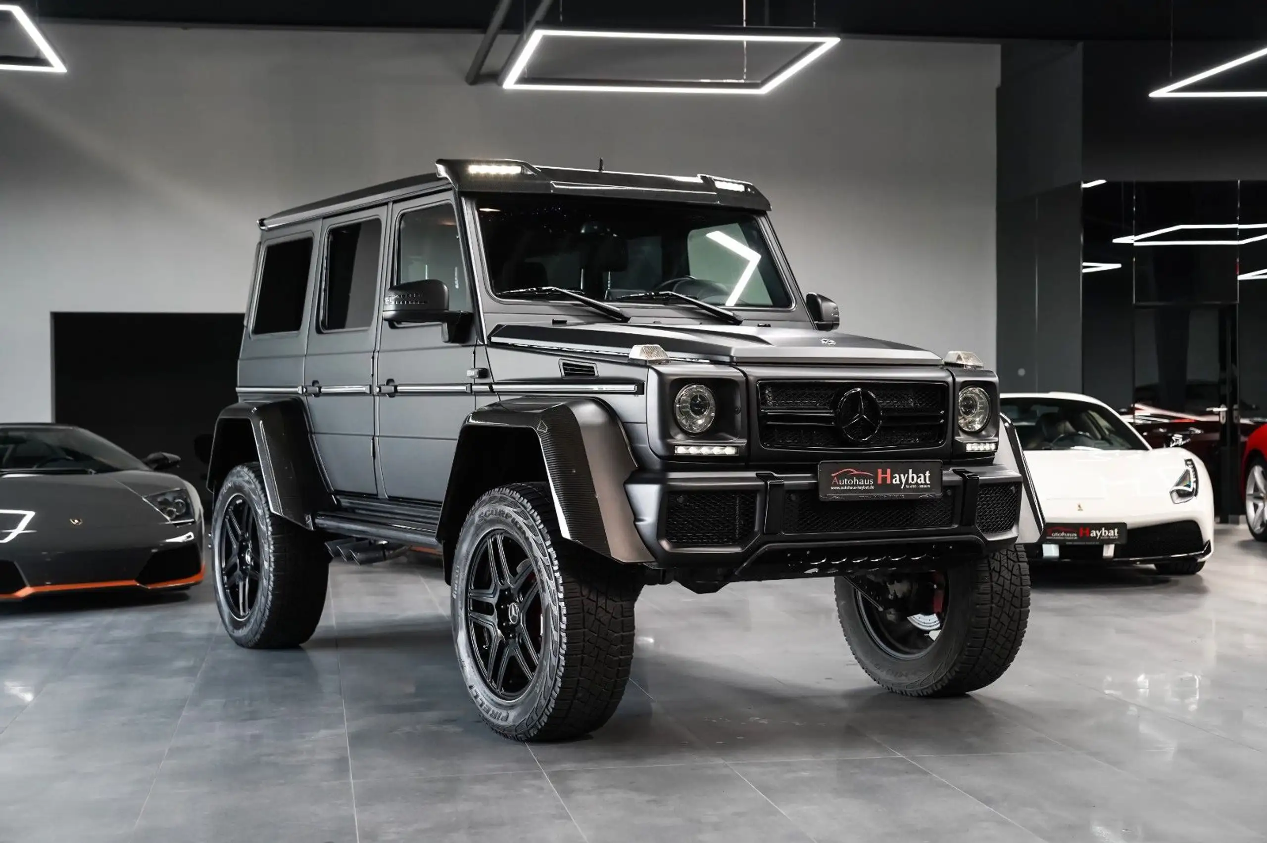 Mercedes-Benz - G 500