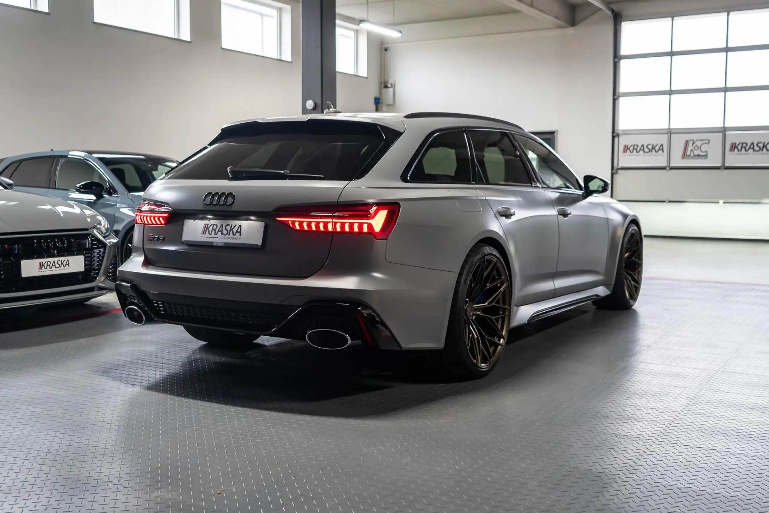 Audi - RS6