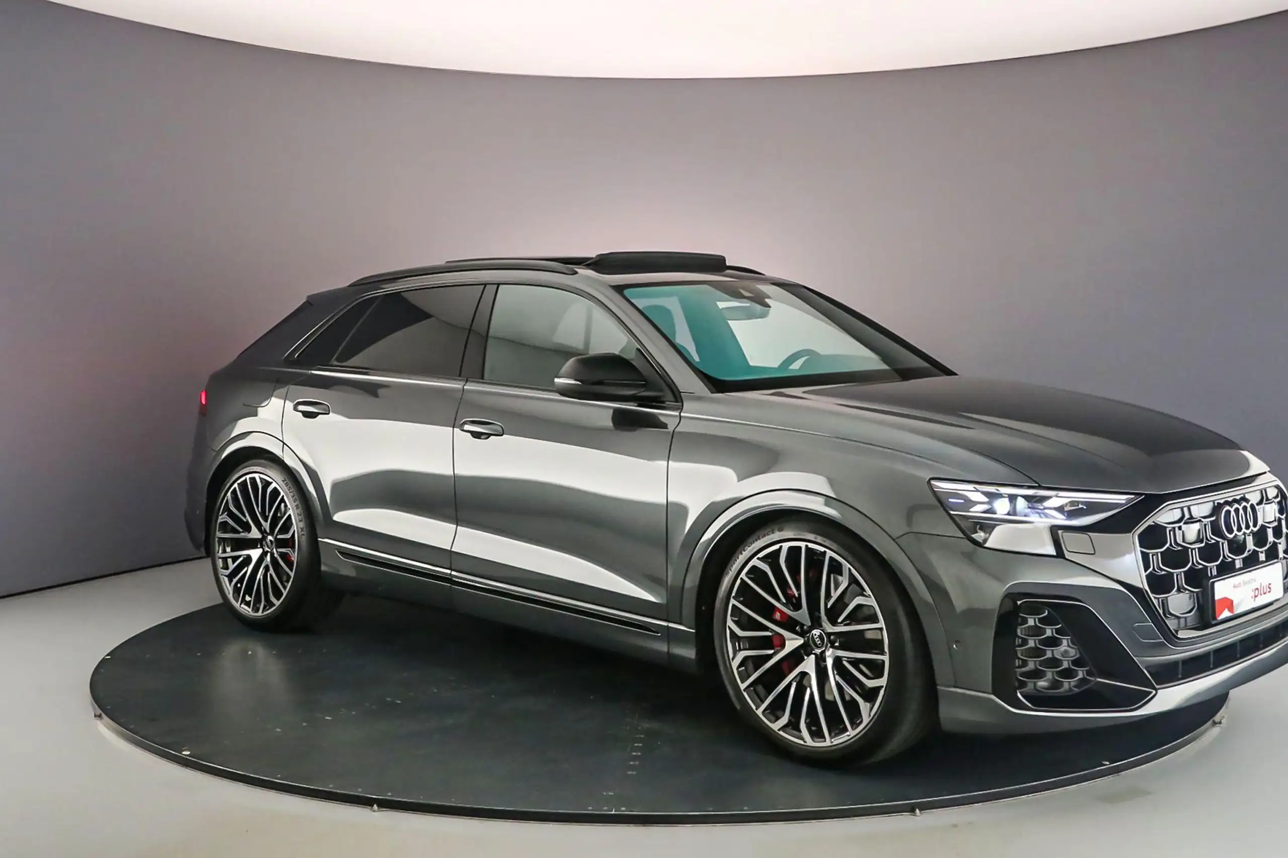 Audi - SQ8