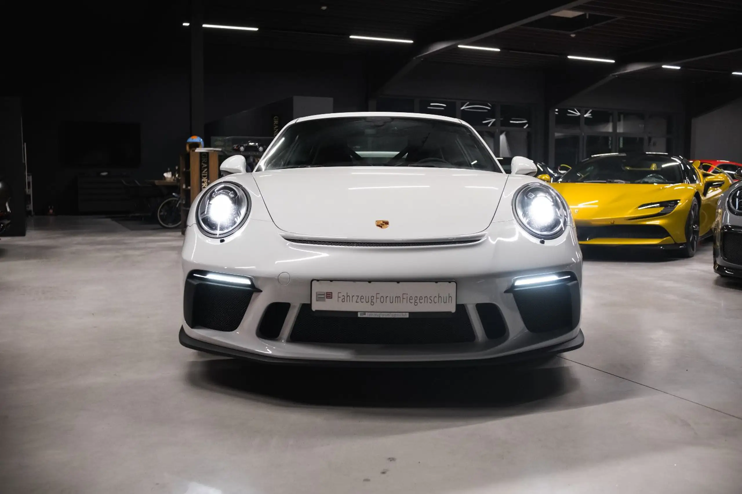 Porsche - 991