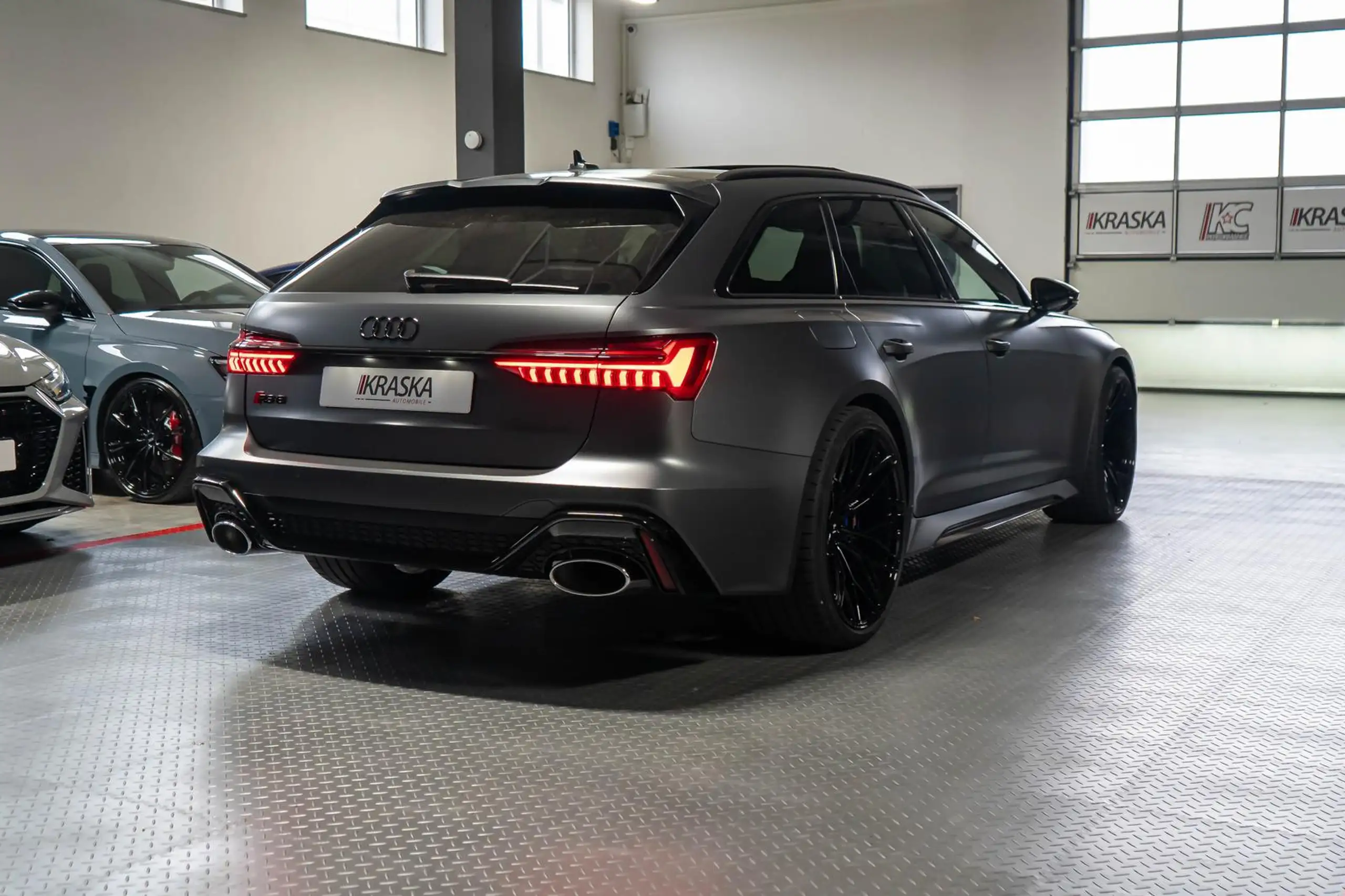 Audi - RS6