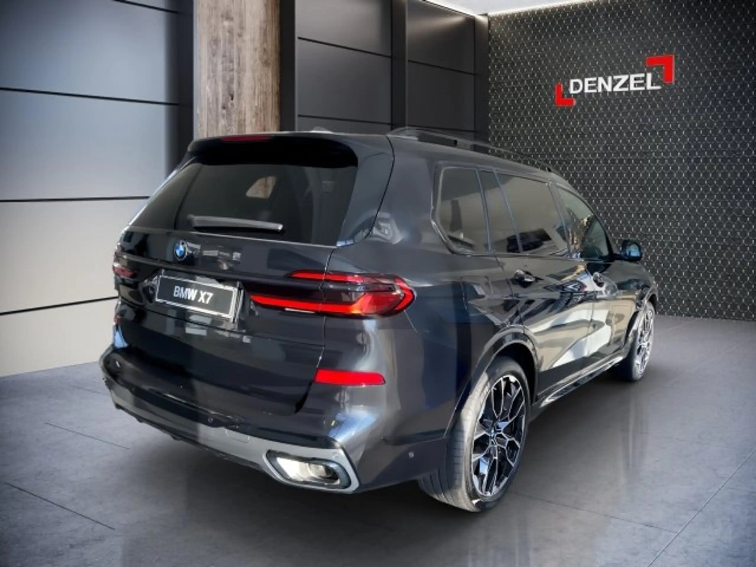 BMW - X7