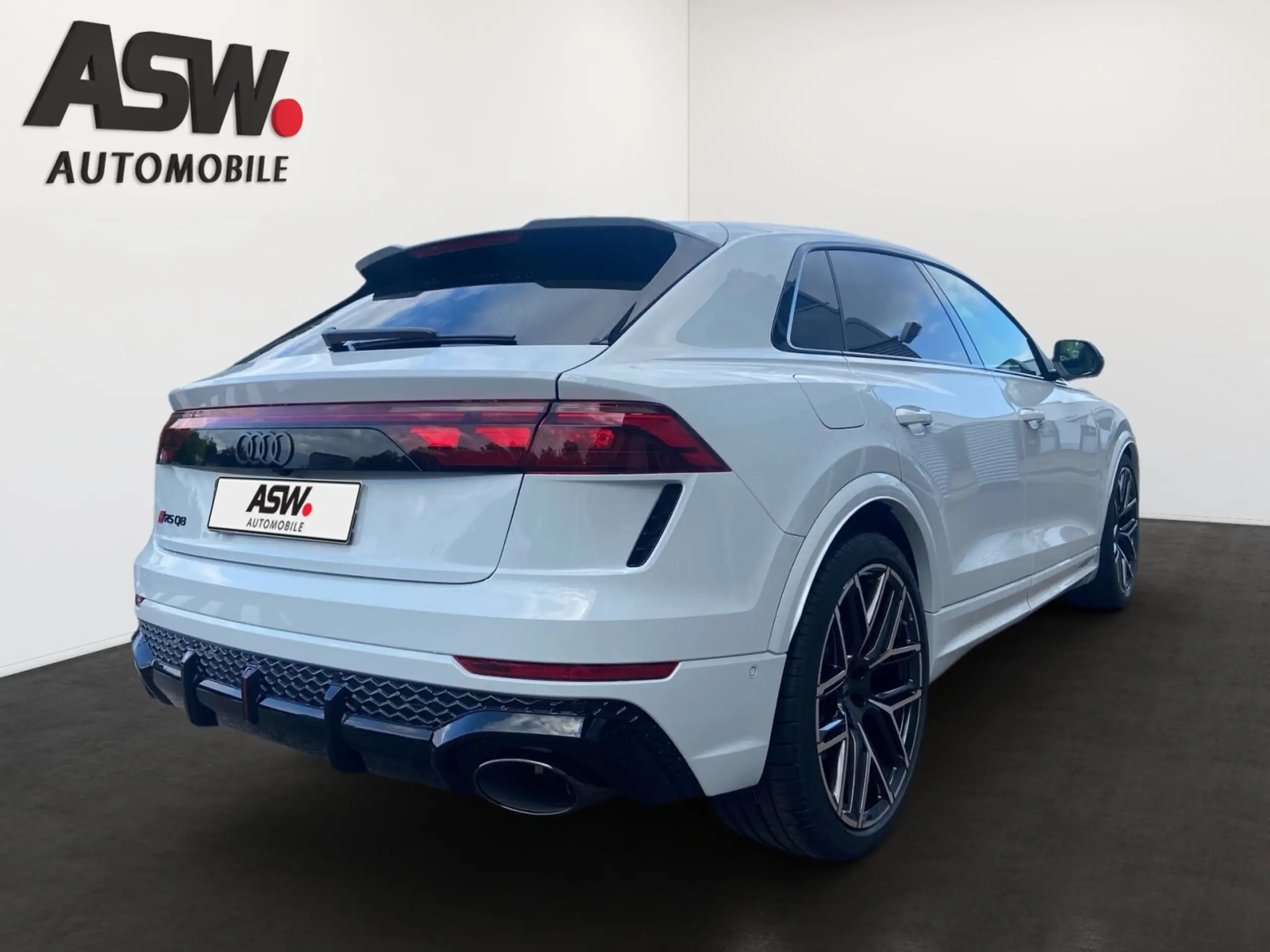 Audi - RS Q8