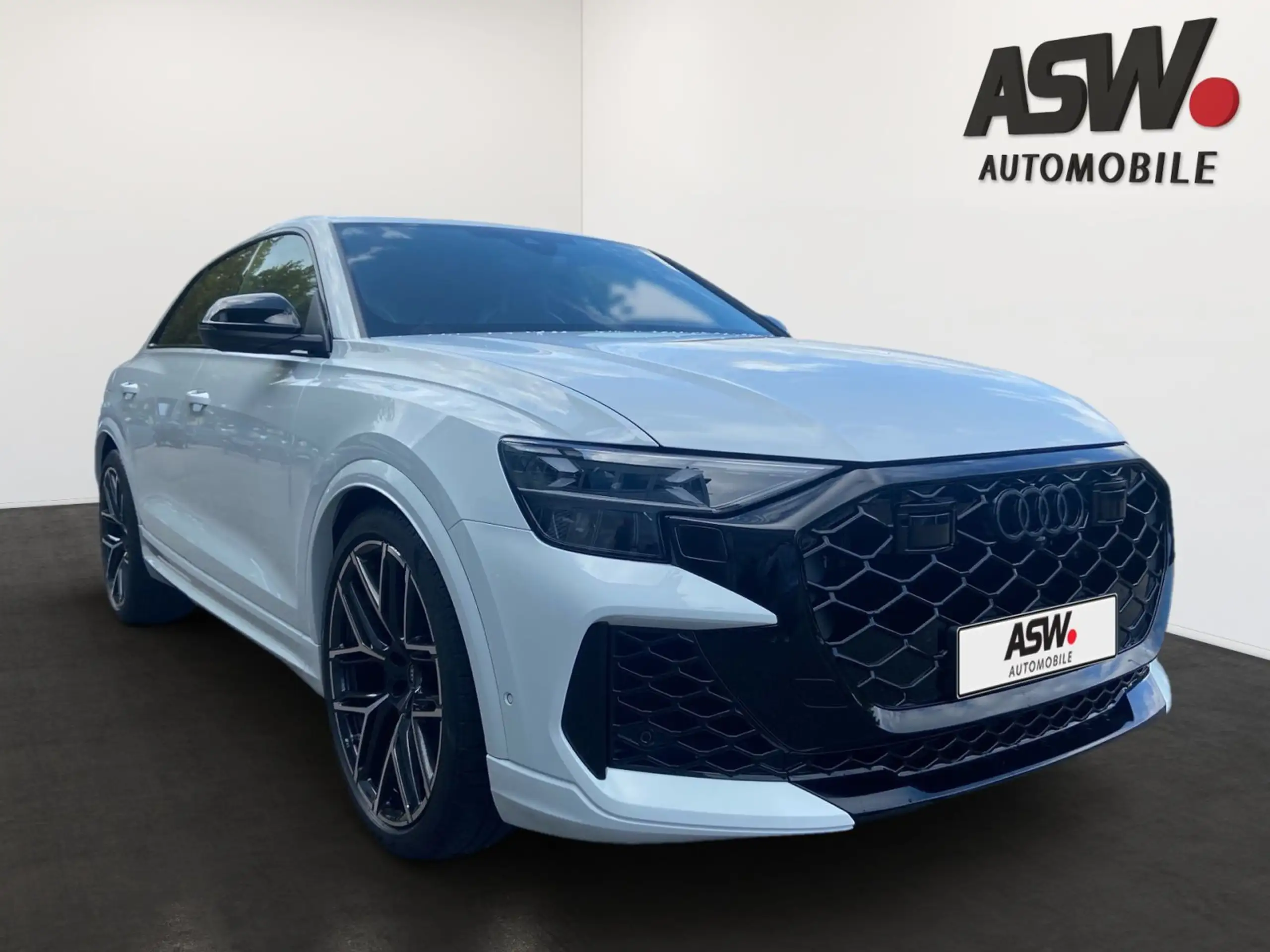 Audi - RS Q8