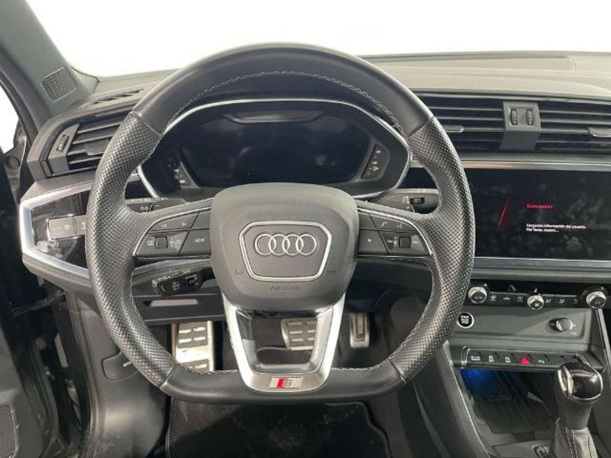 Audi - Q3