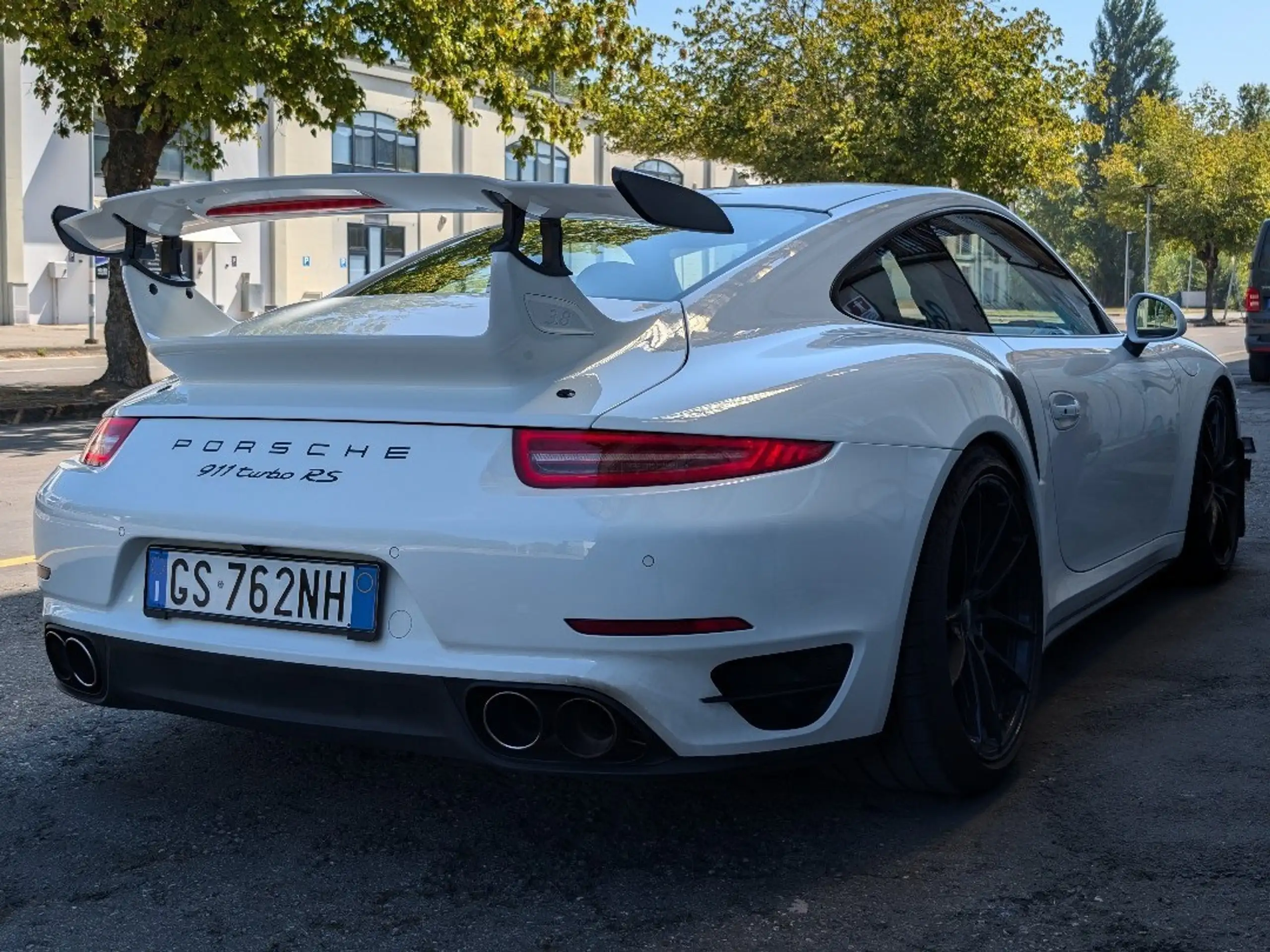 Porsche - 911