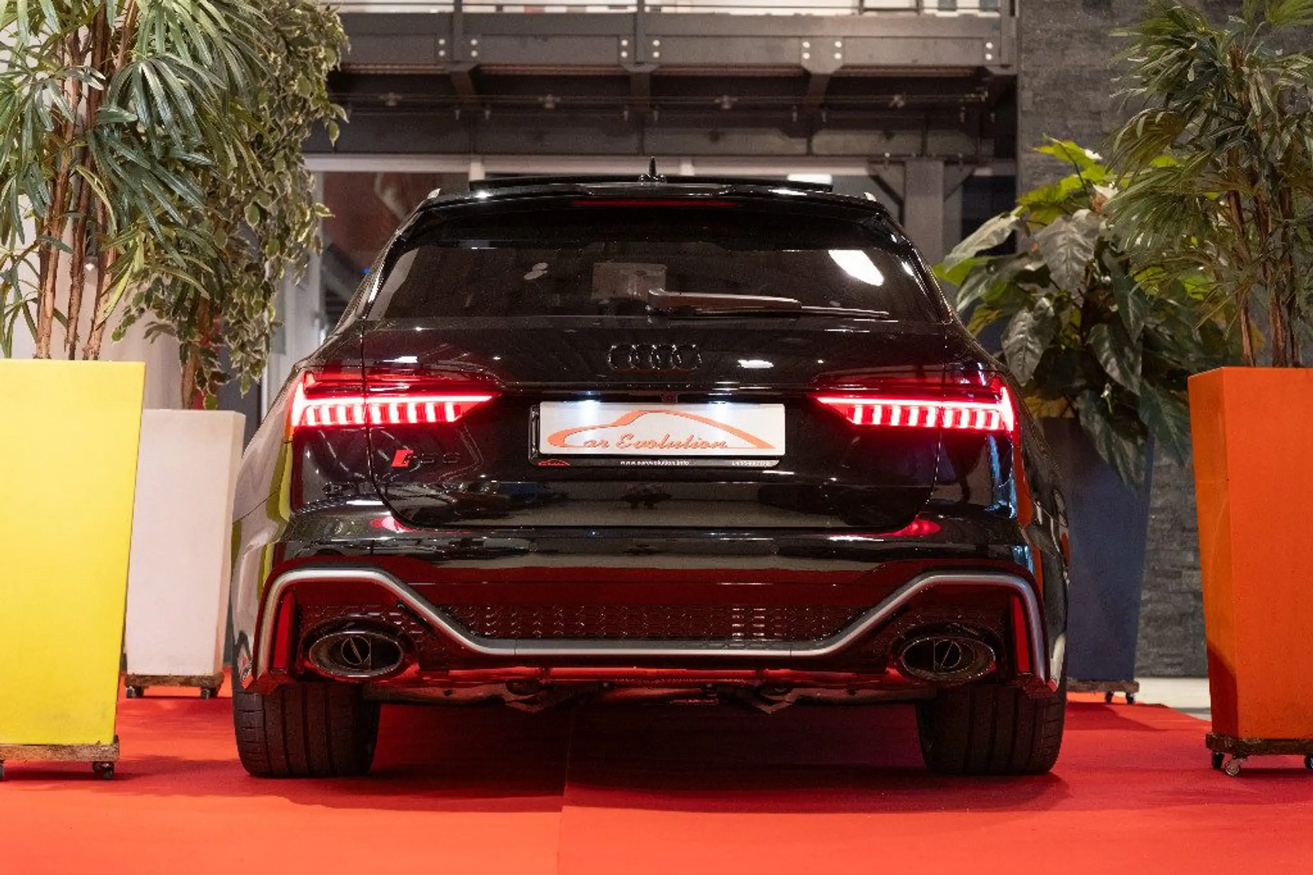 Audi - RS6