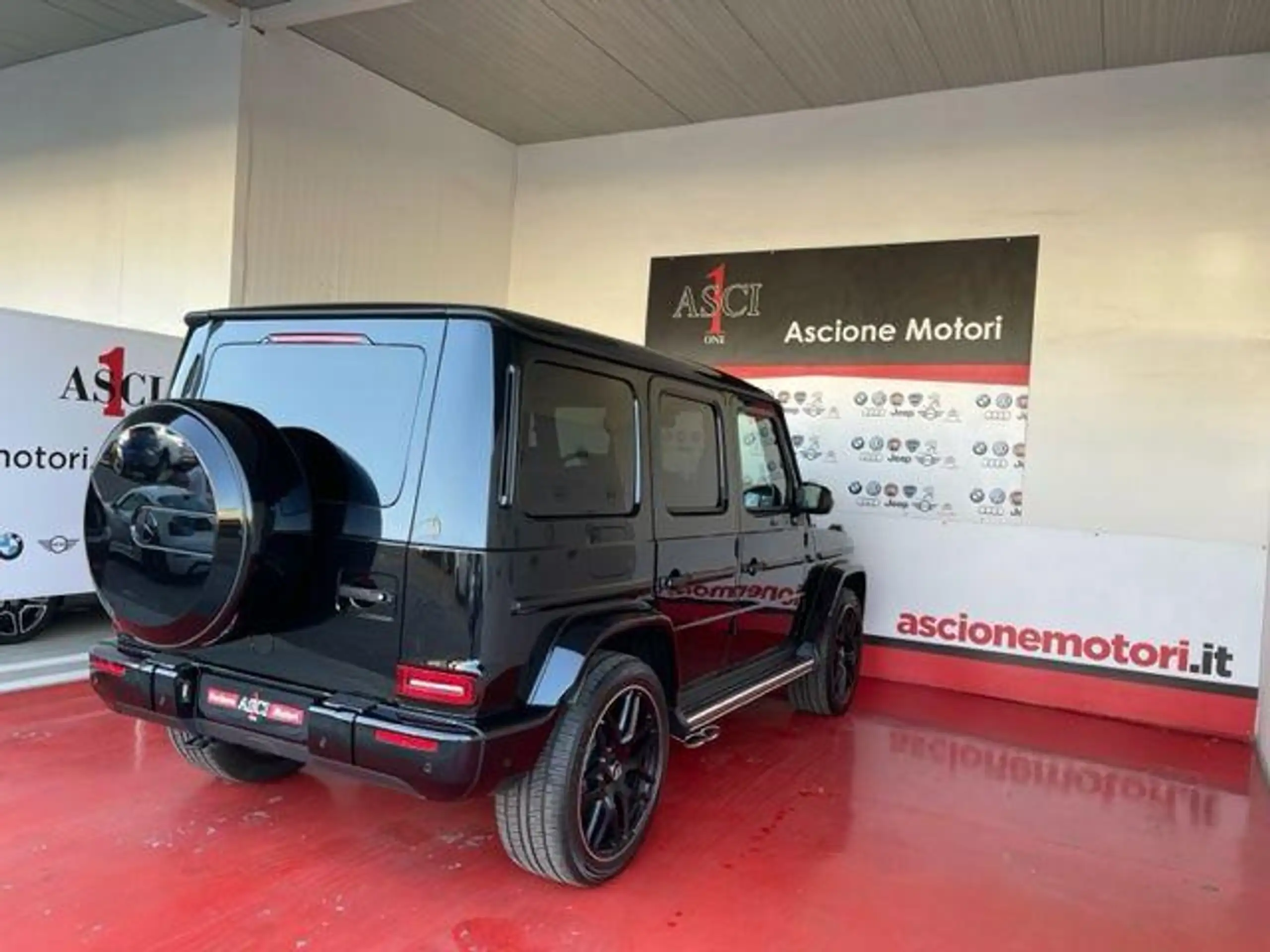 Mercedes-Benz - G 63 AMG