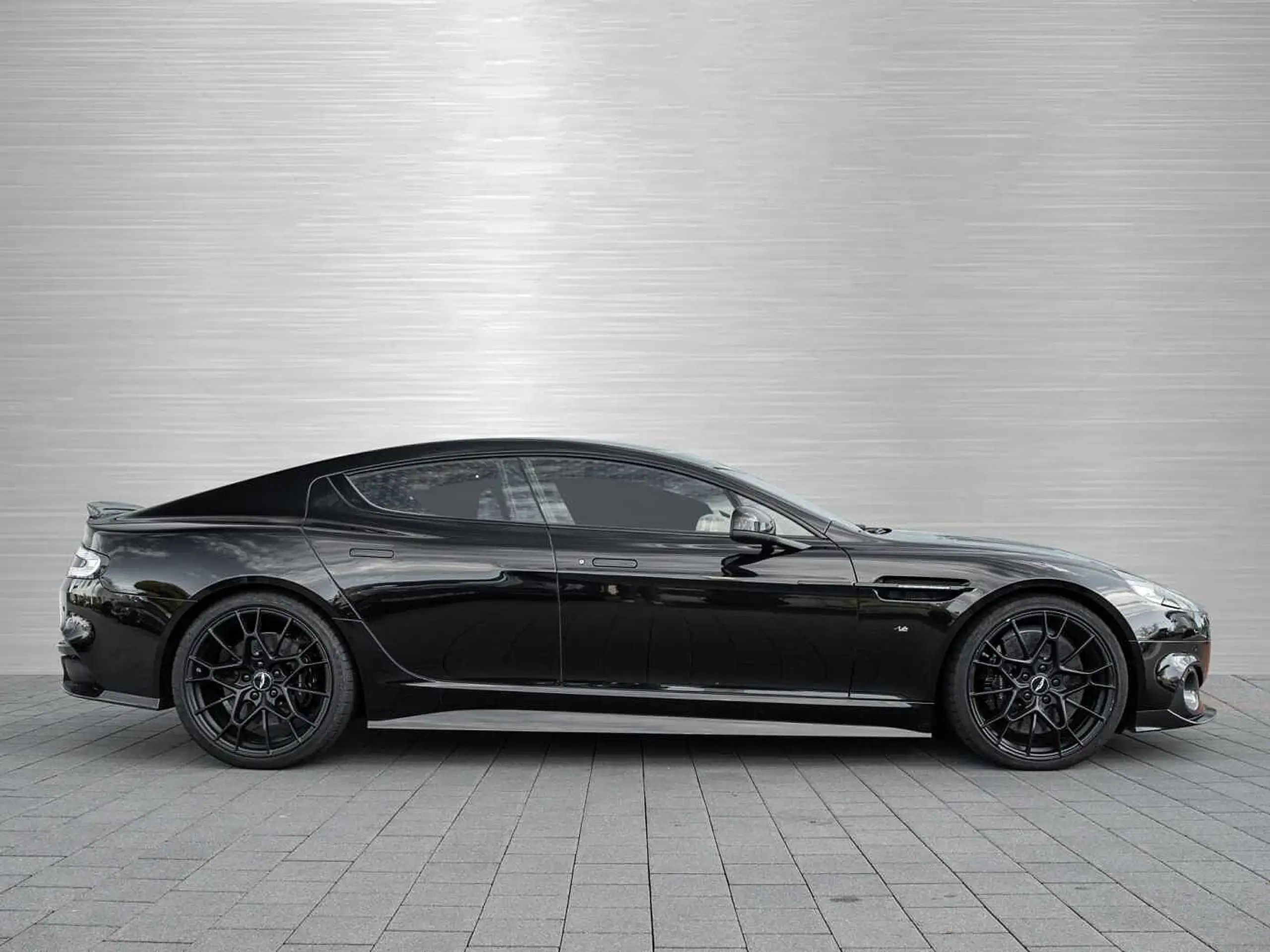 Aston Martin - Rapide