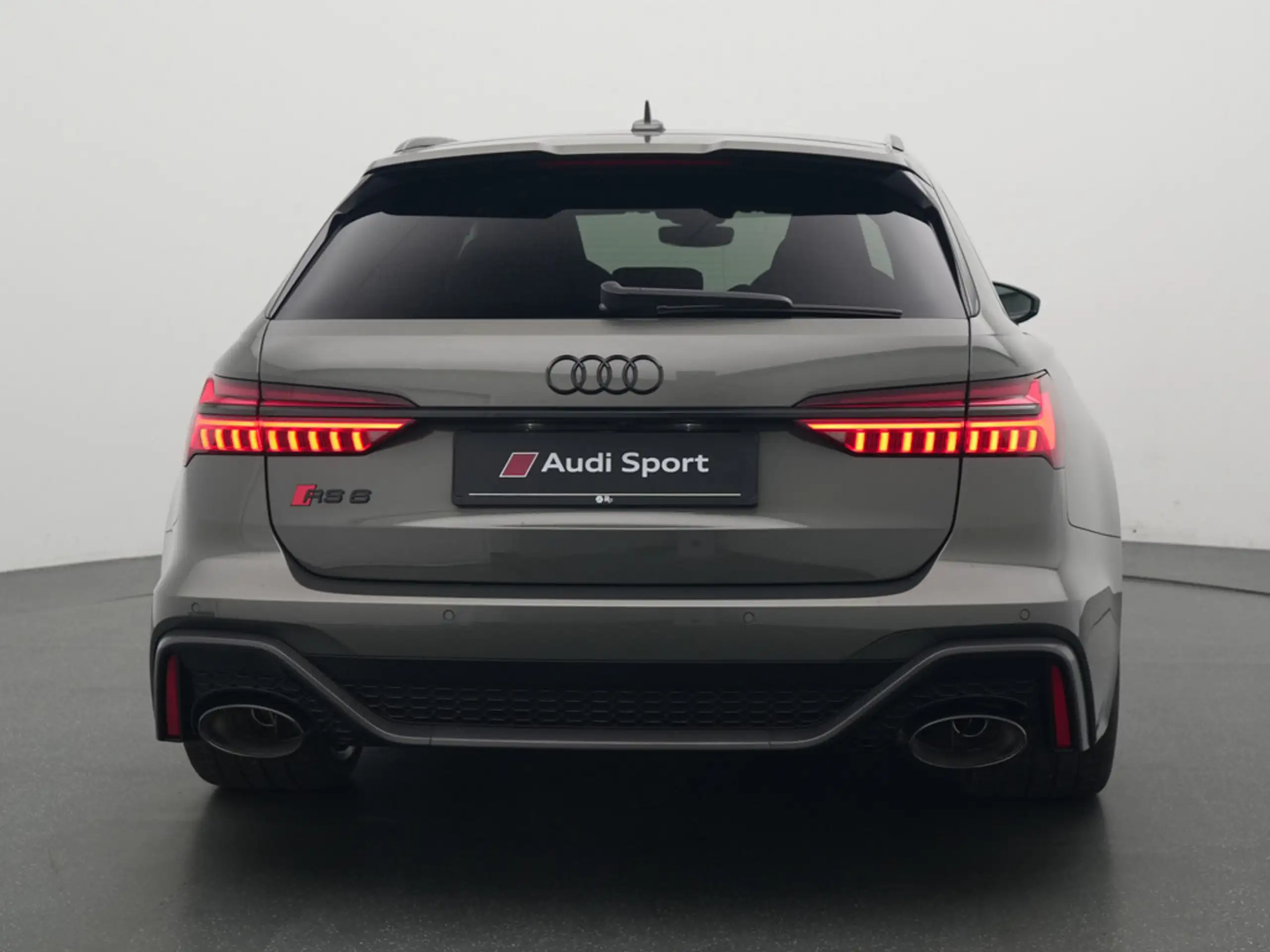 Audi - RS6