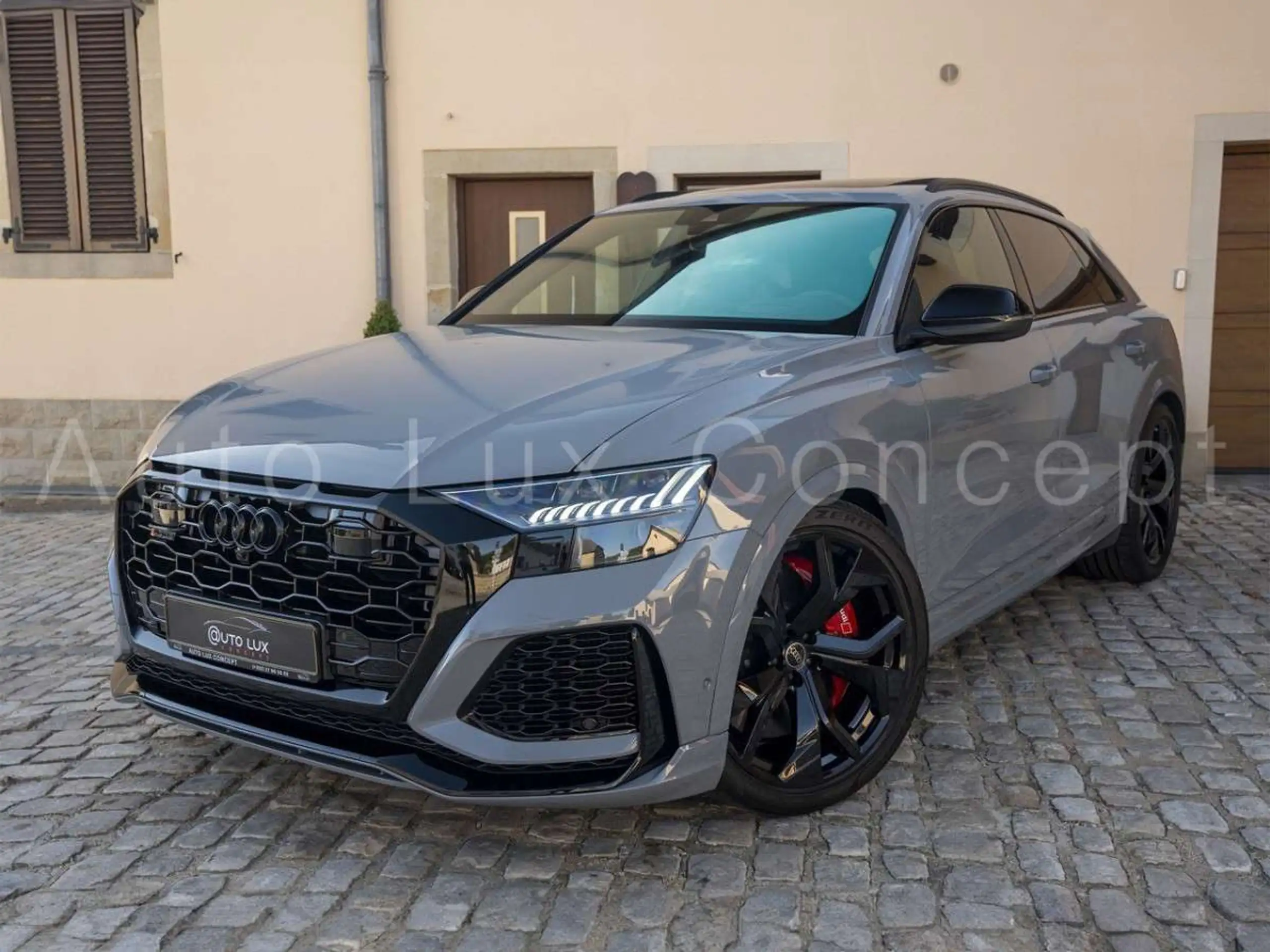 Audi RS Q8 2024