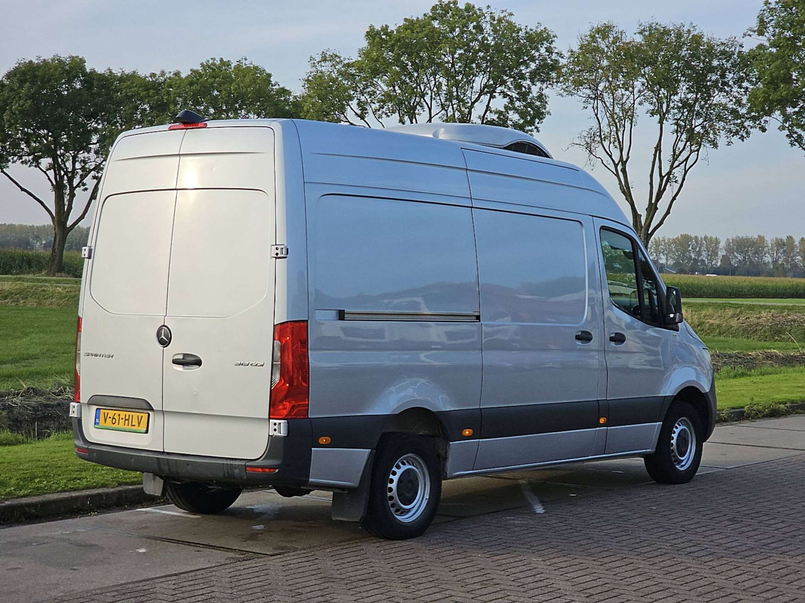 Mercedes-Benz - Sprinter