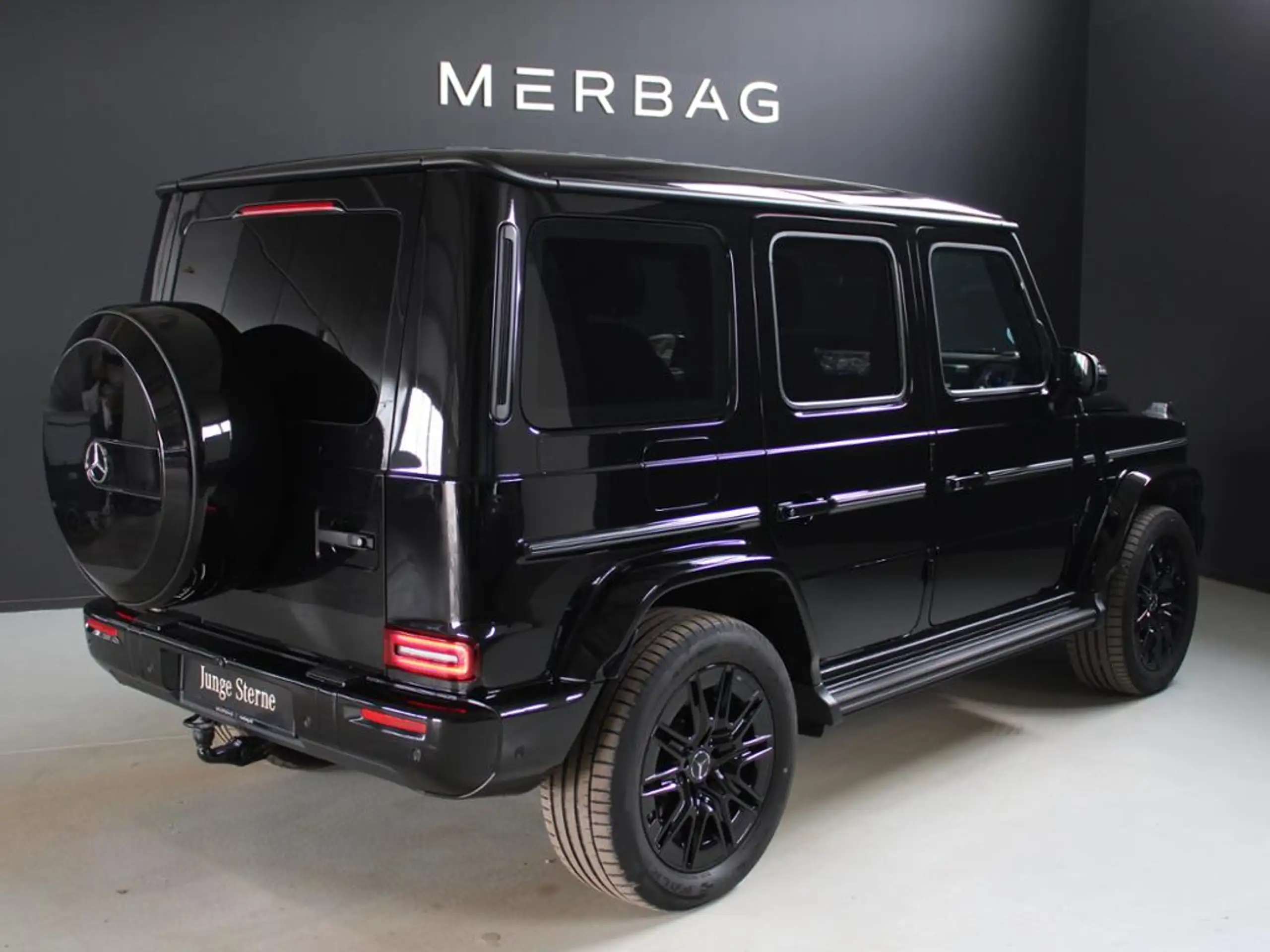 Mercedes-Benz - G 500