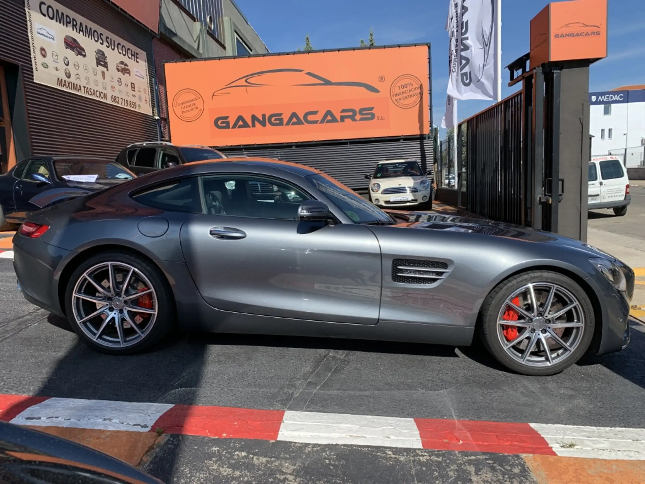 Mercedes-Benz - AMG GT