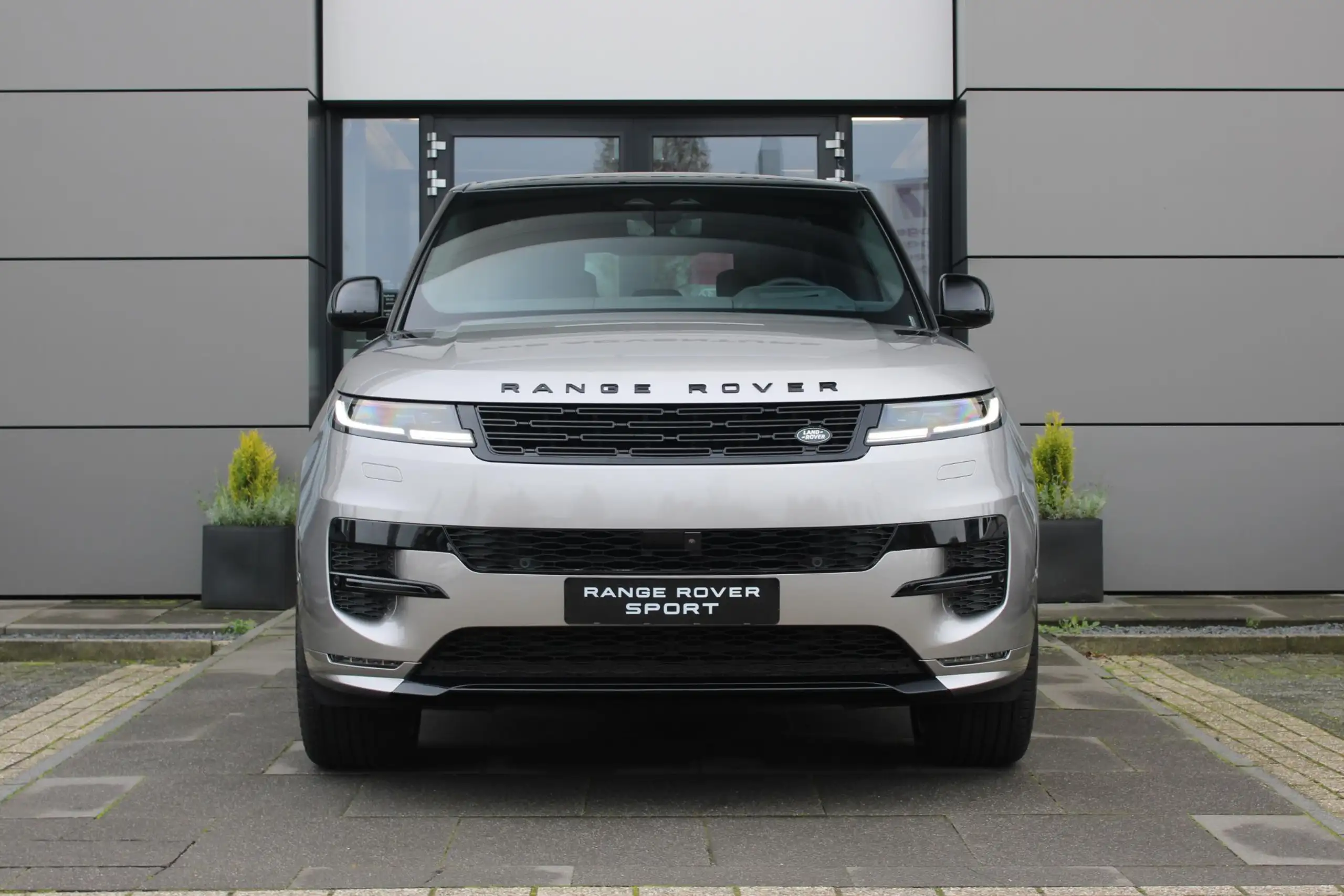 Land Rover - Range Rover Sport