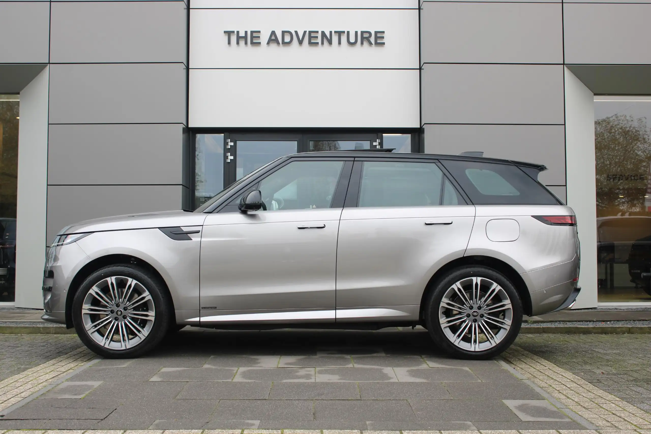 Land Rover - Range Rover Sport