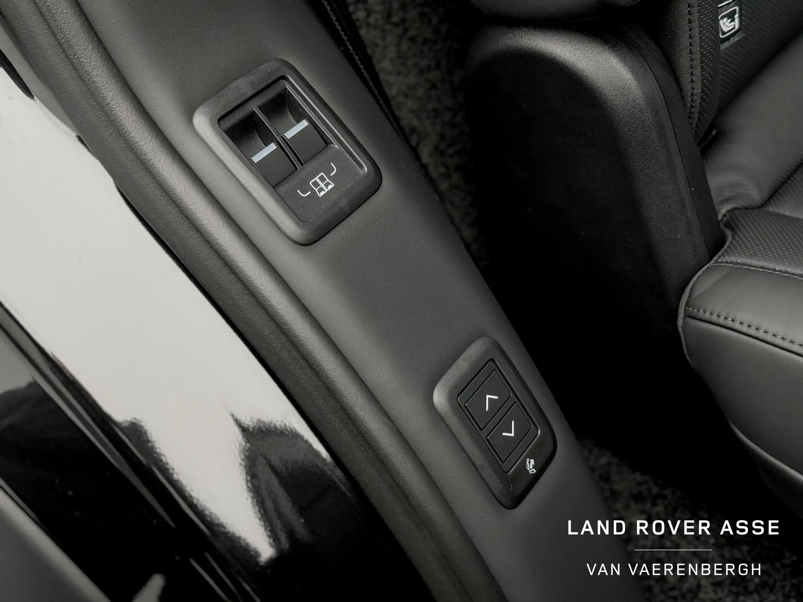 Land Rover - Range Rover