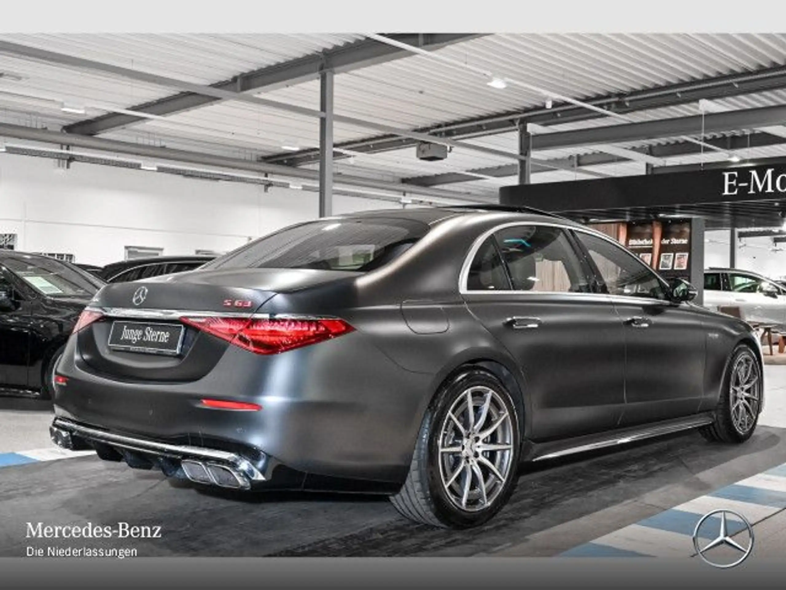 Mercedes-Benz - S 63 AMG