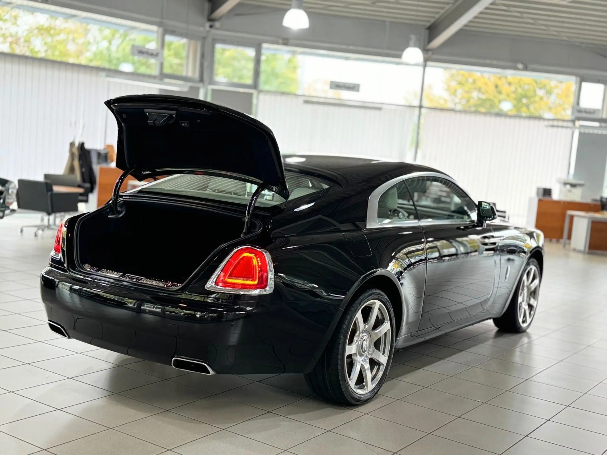 Rolls-Royce - Wraith