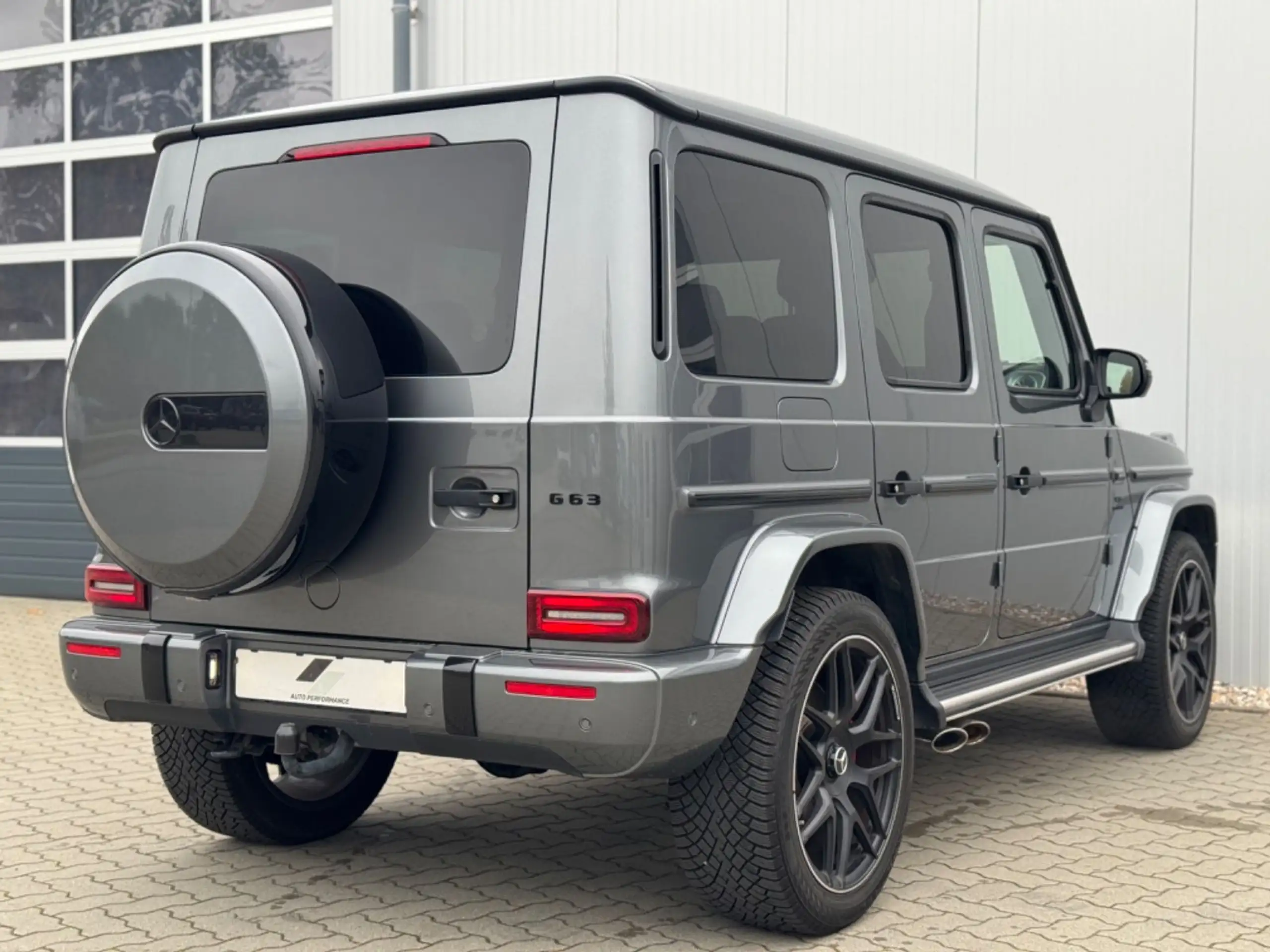 Mercedes-Benz - G 63 AMG