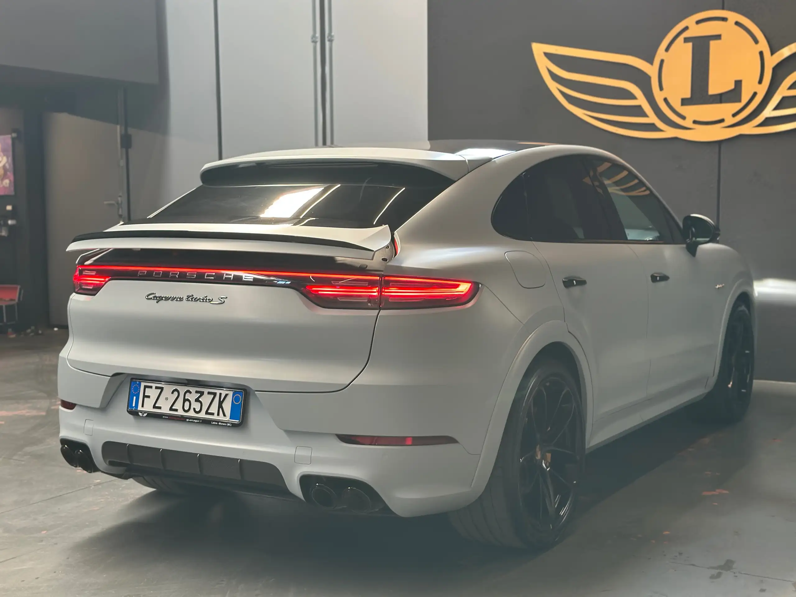 Porsche - Cayenne