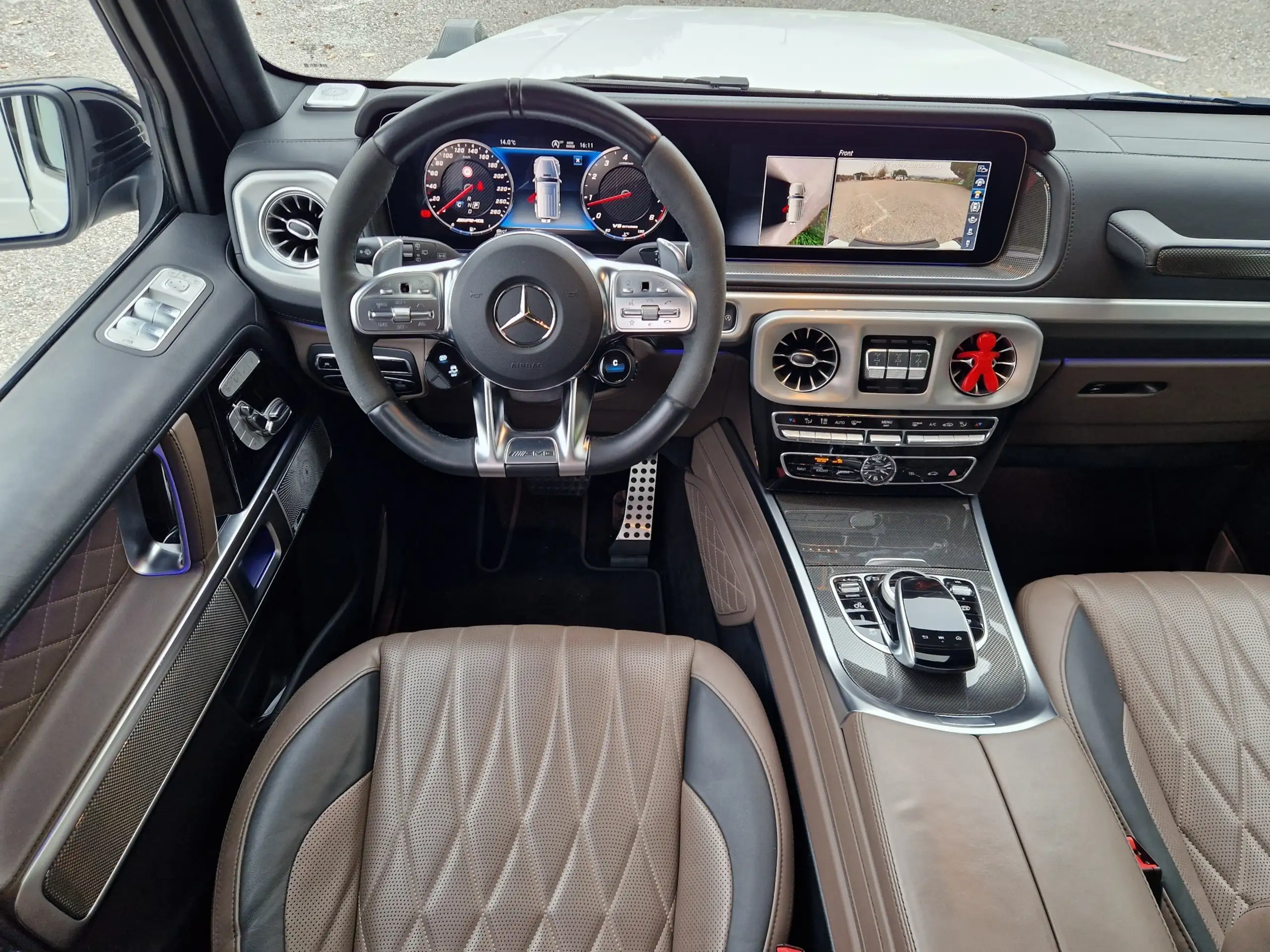 Mercedes-Benz - G 63 AMG