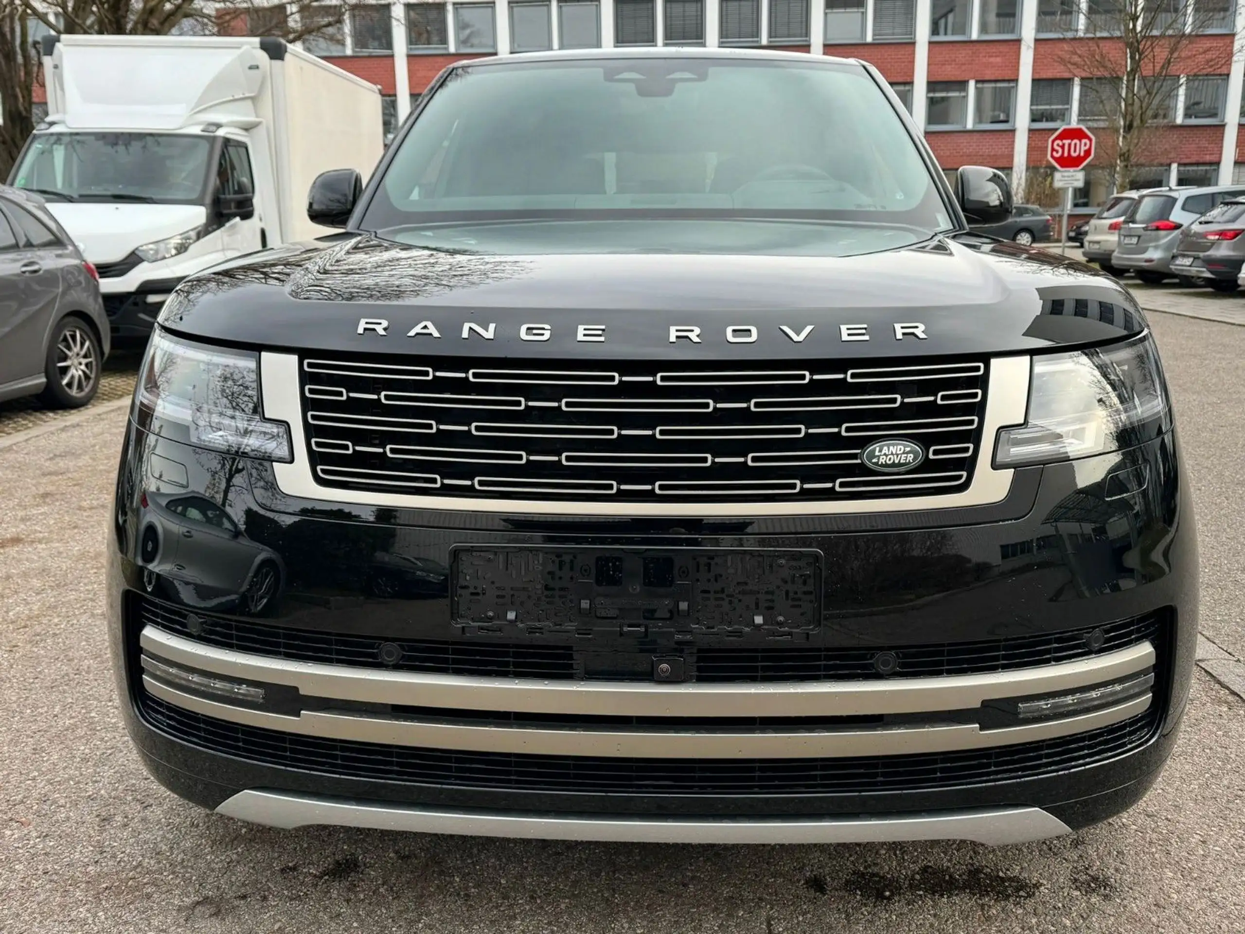 Land Rover - Range Rover