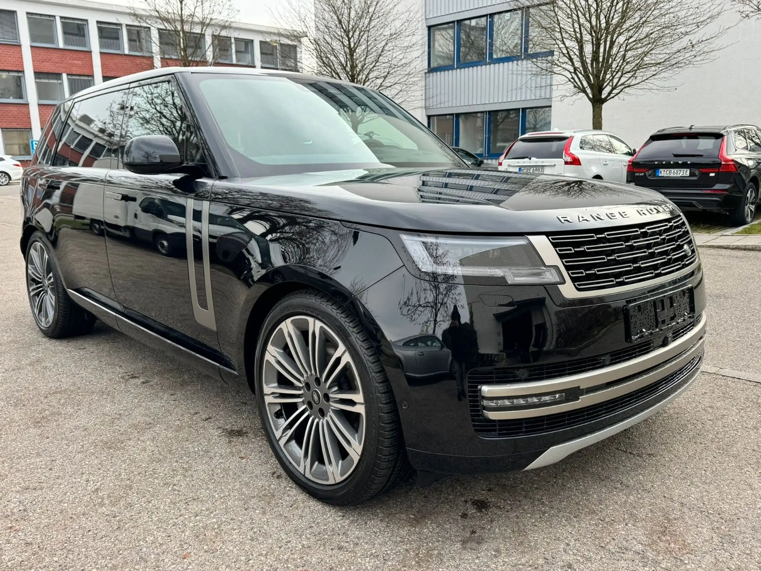 Land Rover - Range Rover