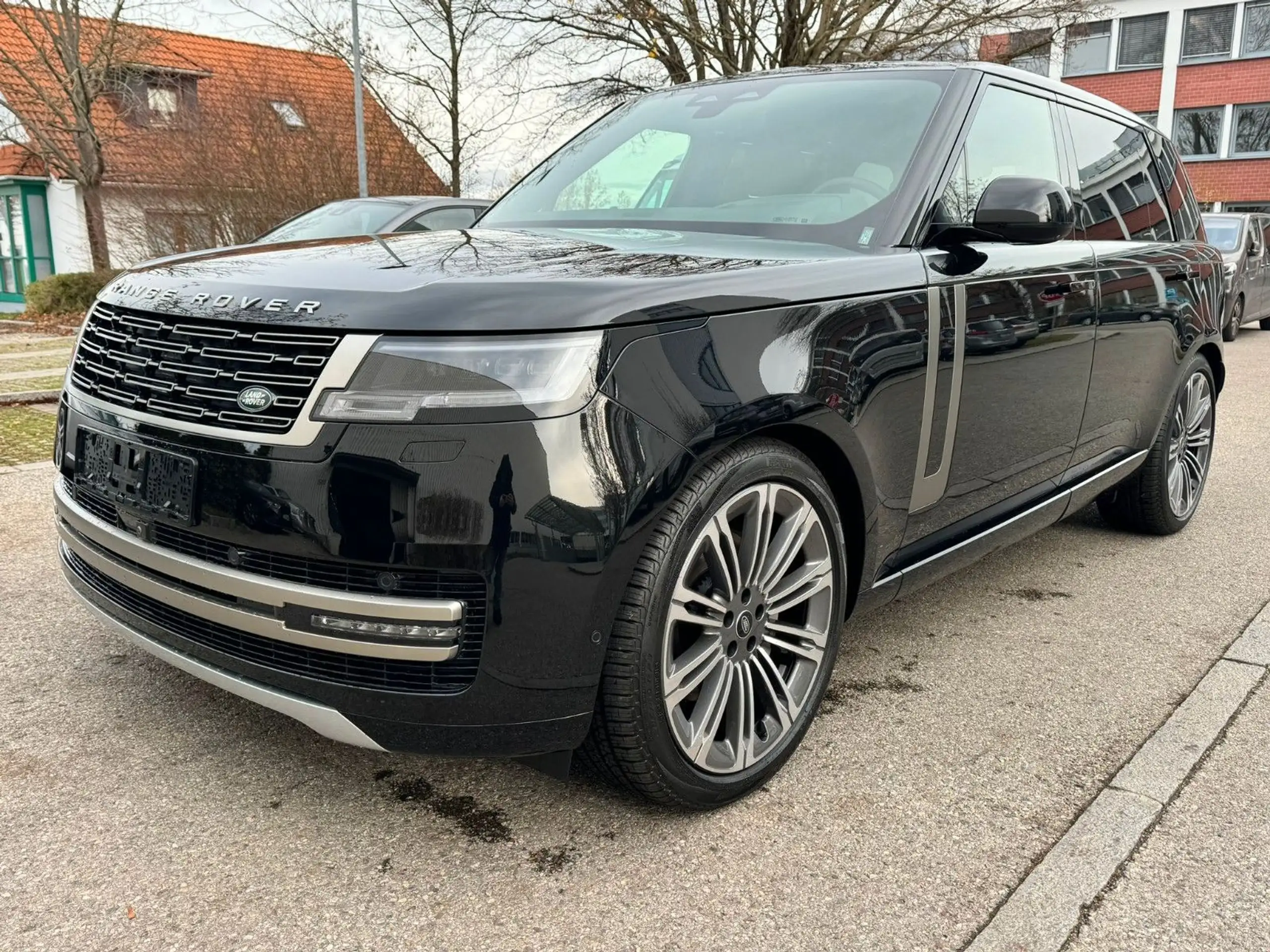 Land Rover - Range Rover