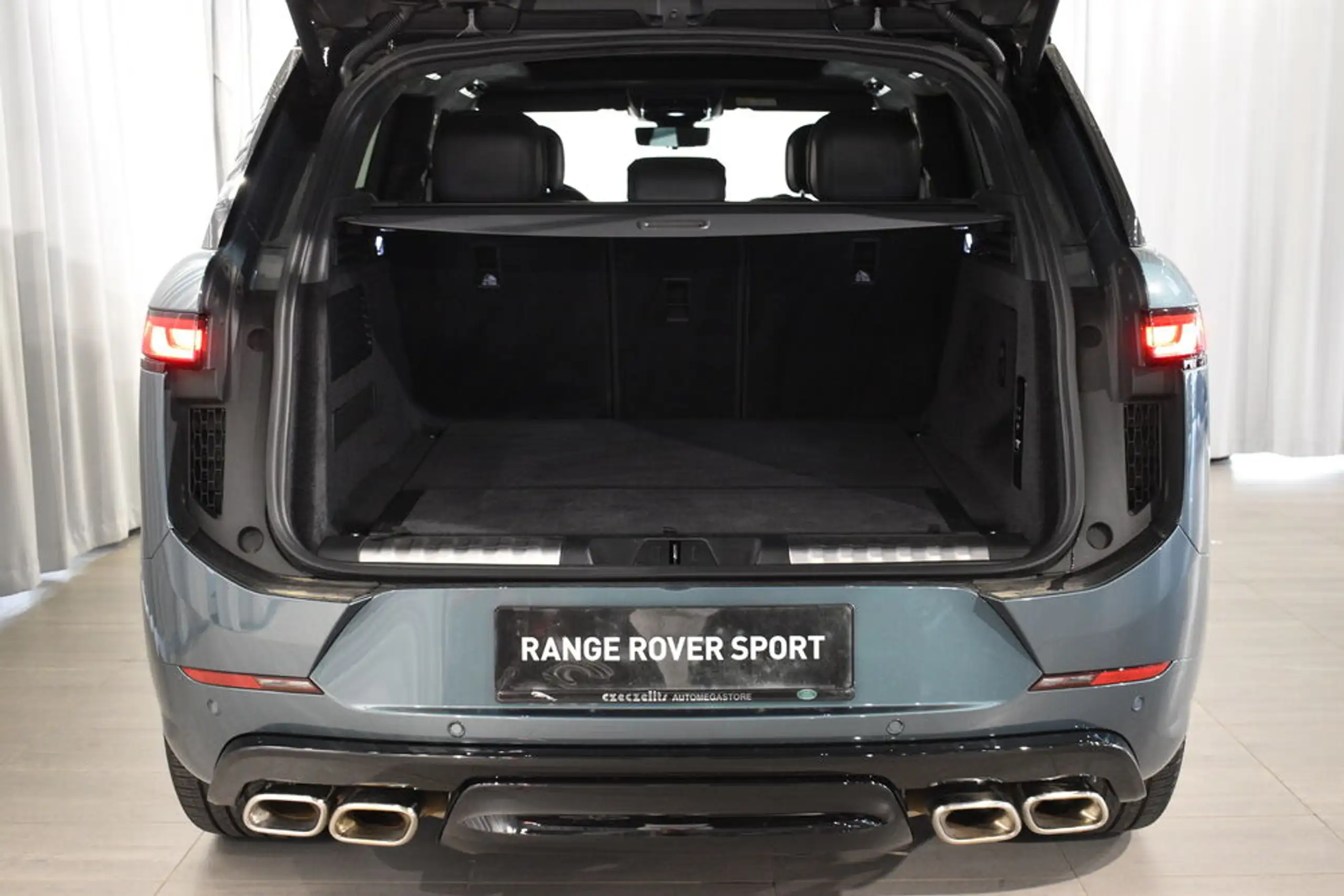 Land Rover - Range Rover Sport