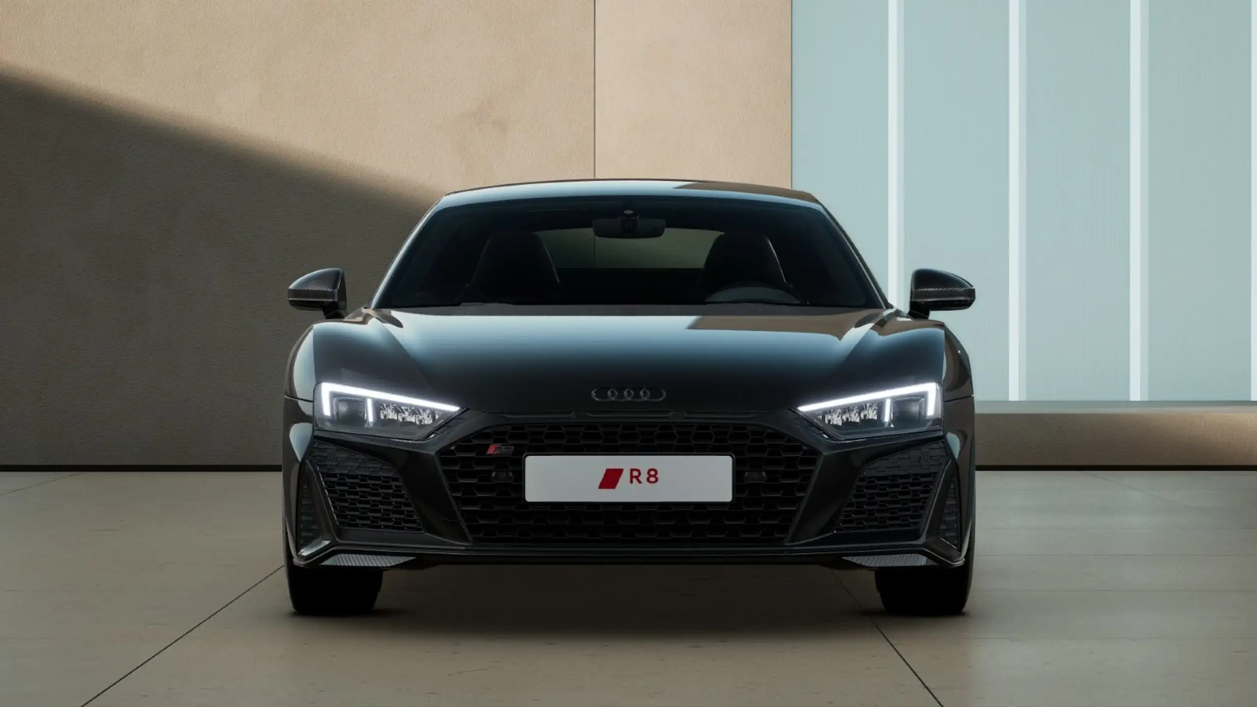 Audi - R8