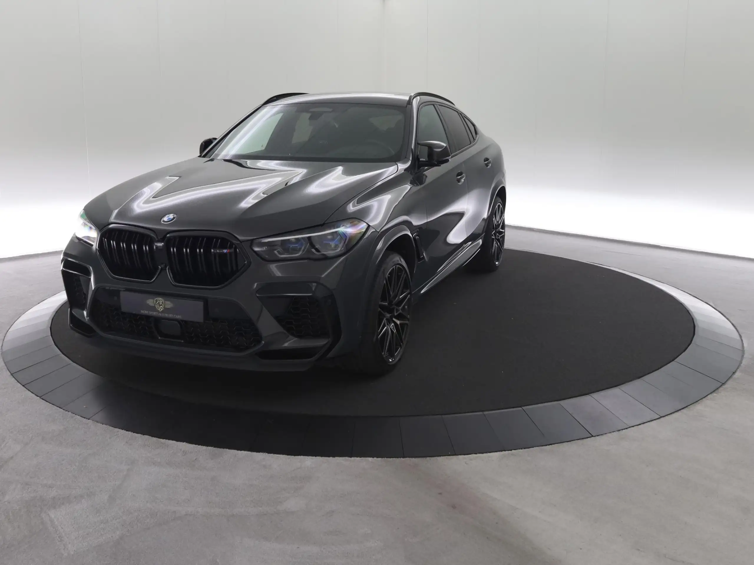 BMW - X6 M