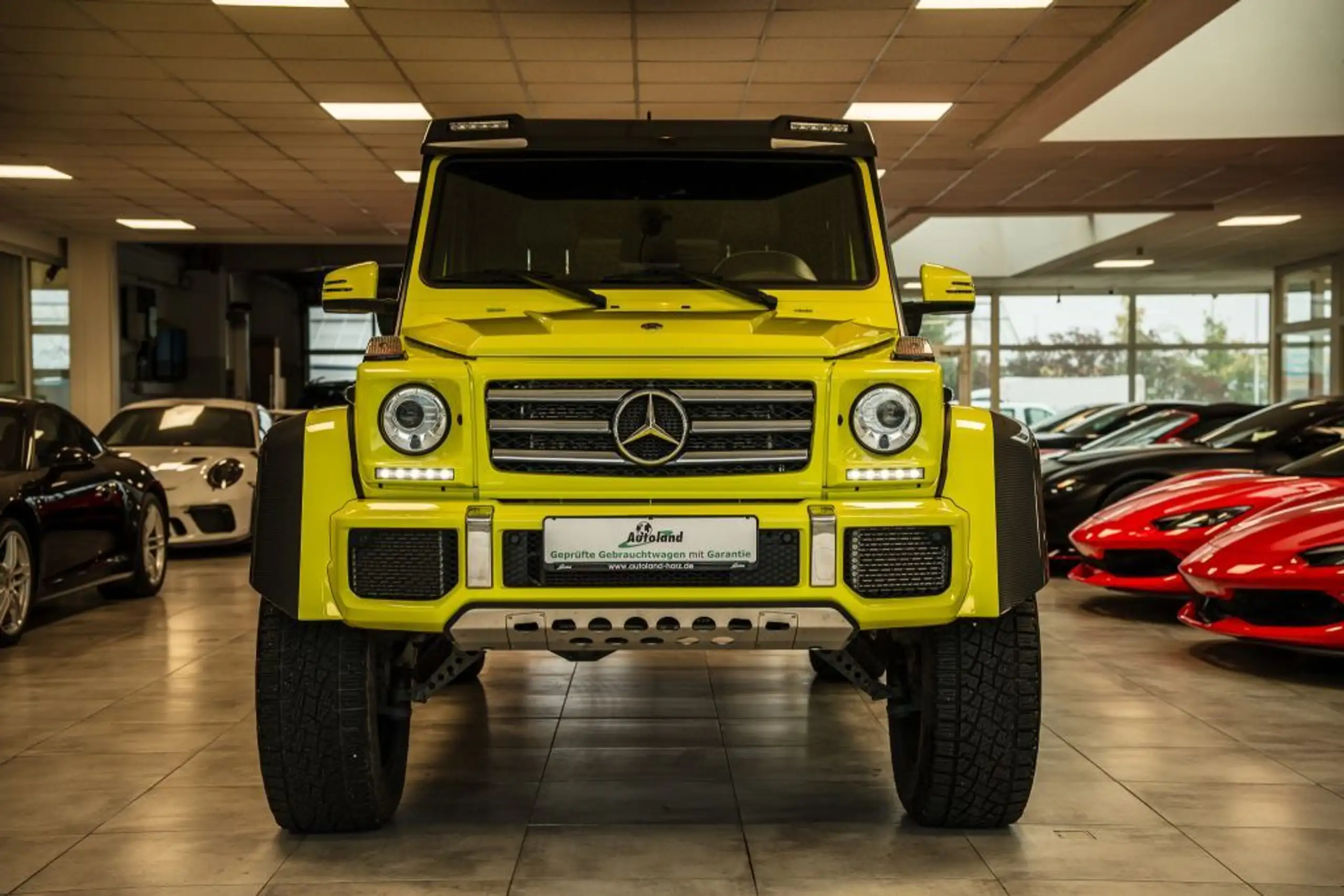 Mercedes-Benz - G 500