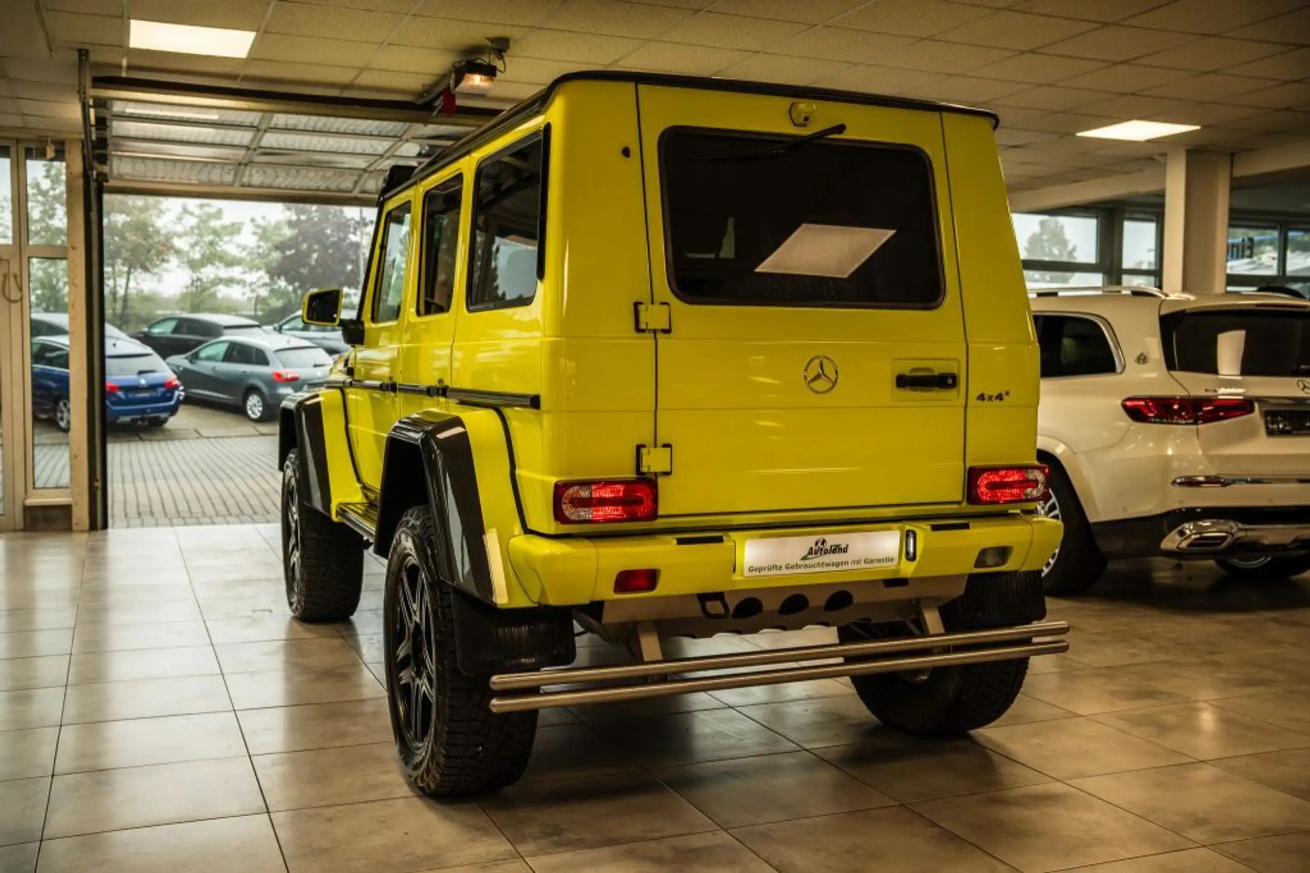 Mercedes-Benz - G 500