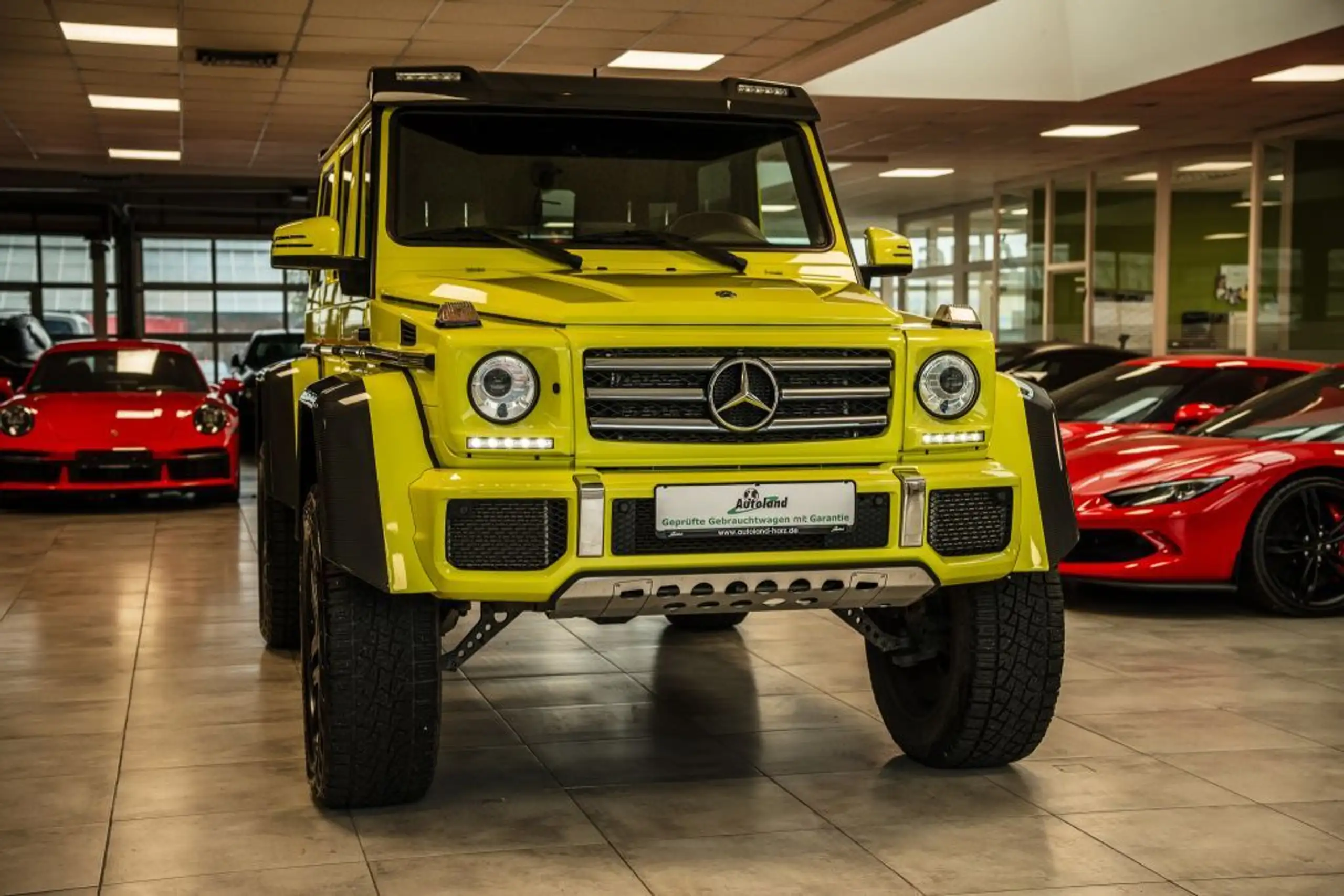 Mercedes-Benz - G 500