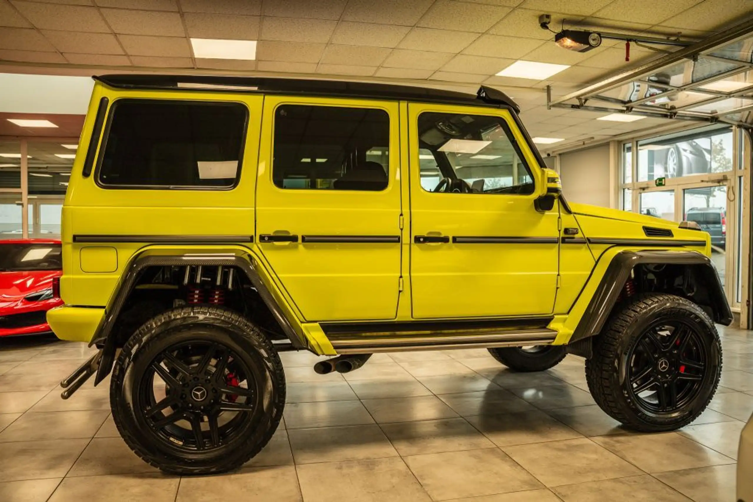 Mercedes-Benz - G 500