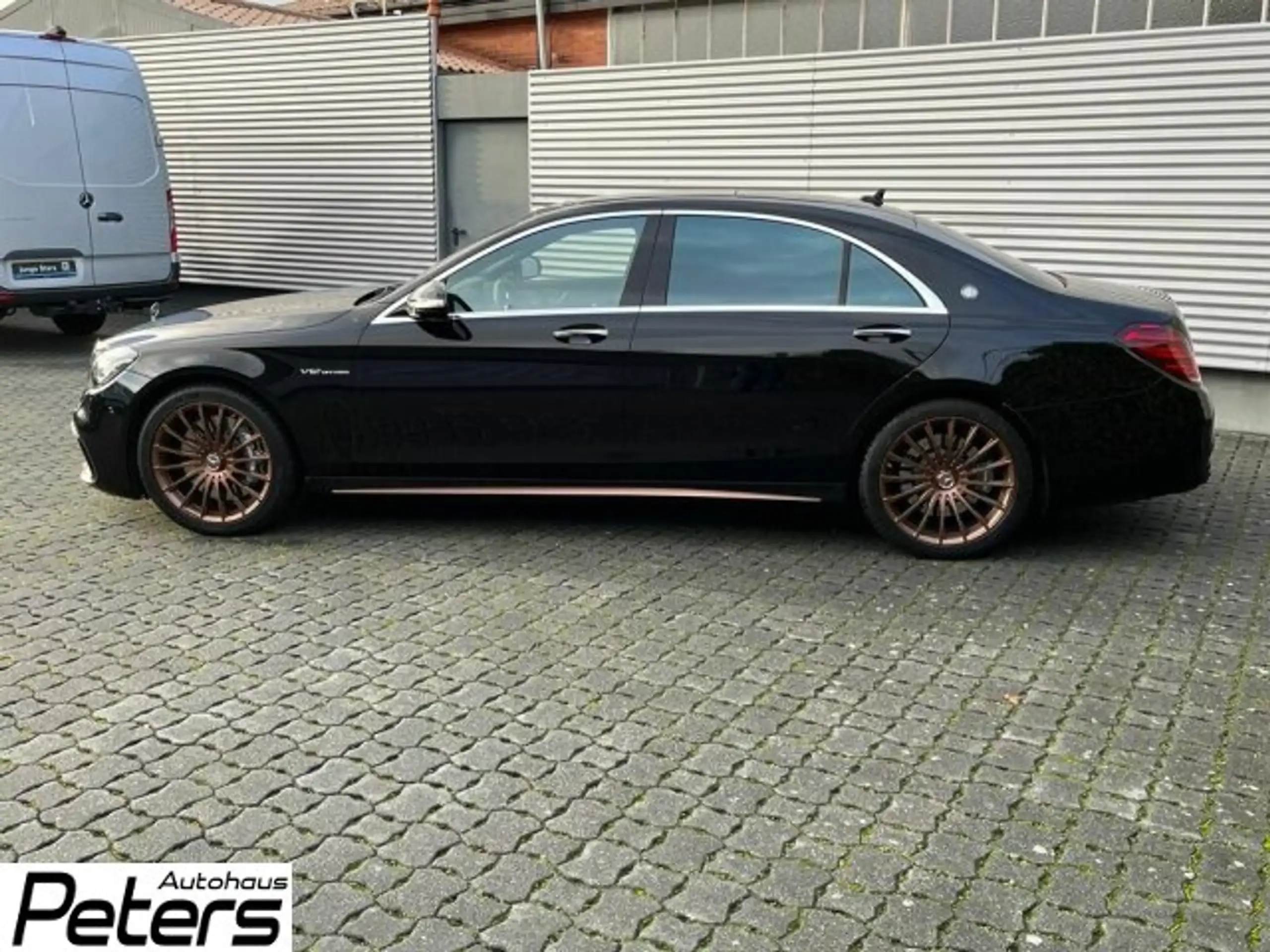 Mercedes-Benz - S 65 AMG